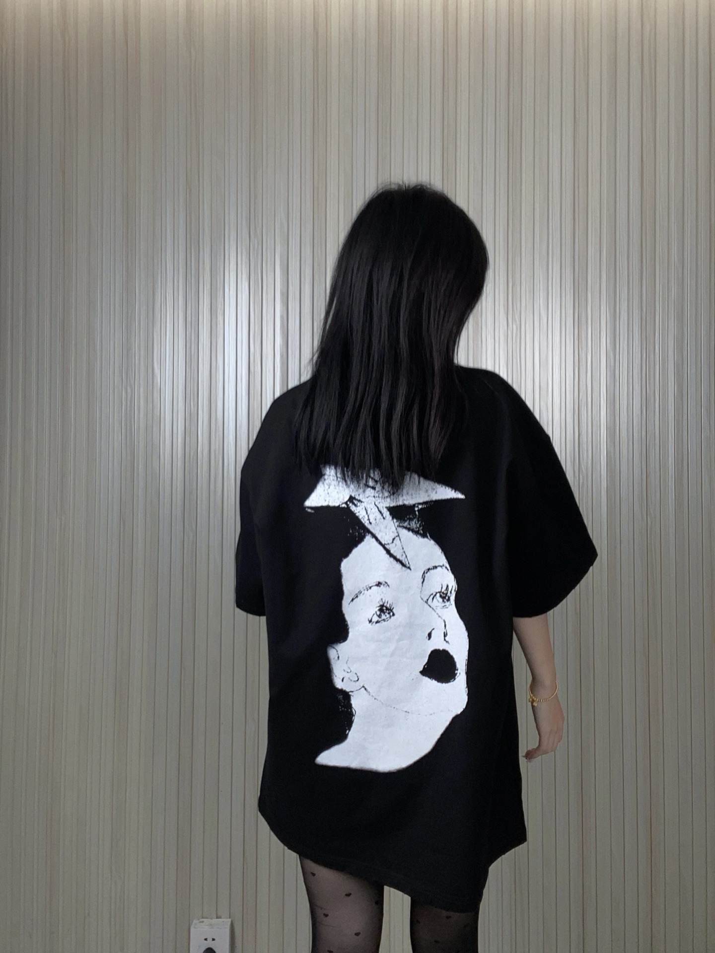 P77 Sincronizado con la nueva temporada primavera/verano de WE11DONE, camiseta de manga corta con estampado d…