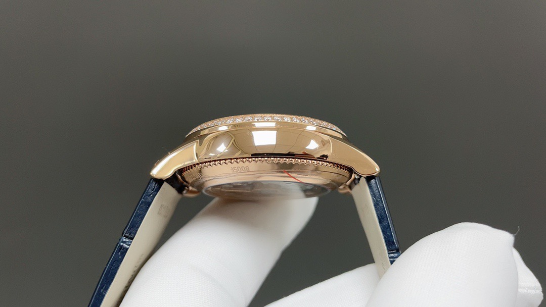 Luxurious United 4370 Watch: Elysian Series with Diamonds and Moonstone - 图片 5