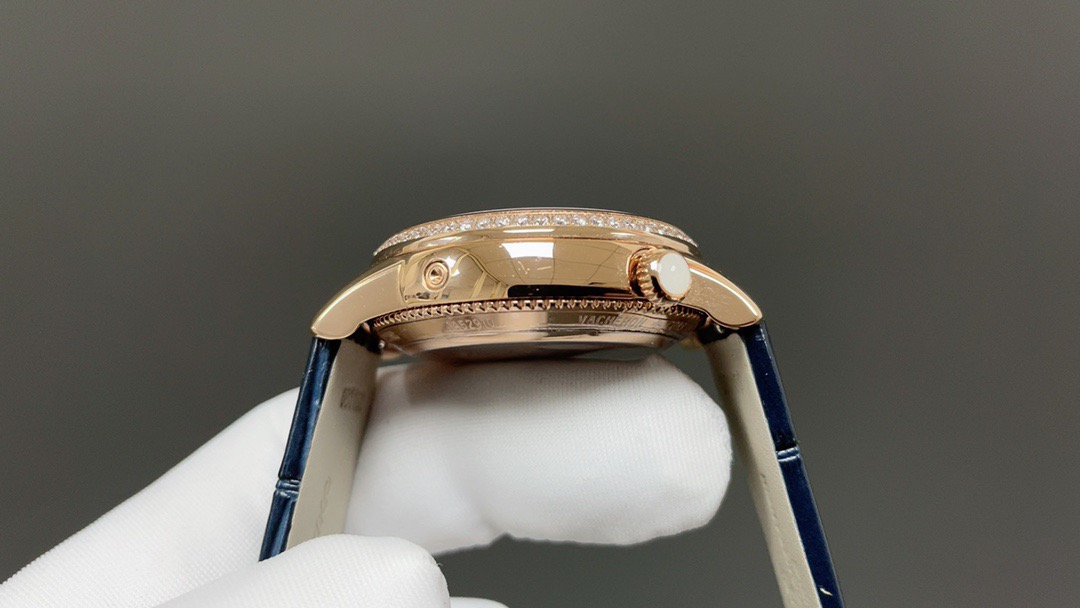 Luxurious United 4370 Watch: Elysian Series with Diamonds and Moonstone - 图片 4