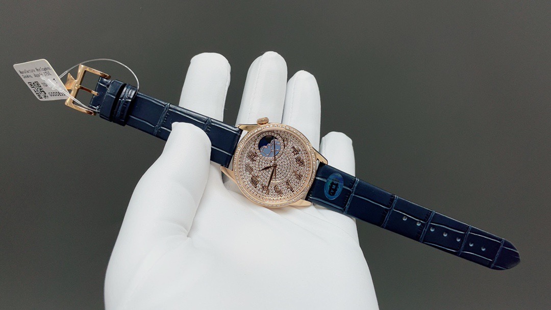 Luxurious United 4370 Watch: Elysian Series with Diamonds and Moonstone - 图片 2