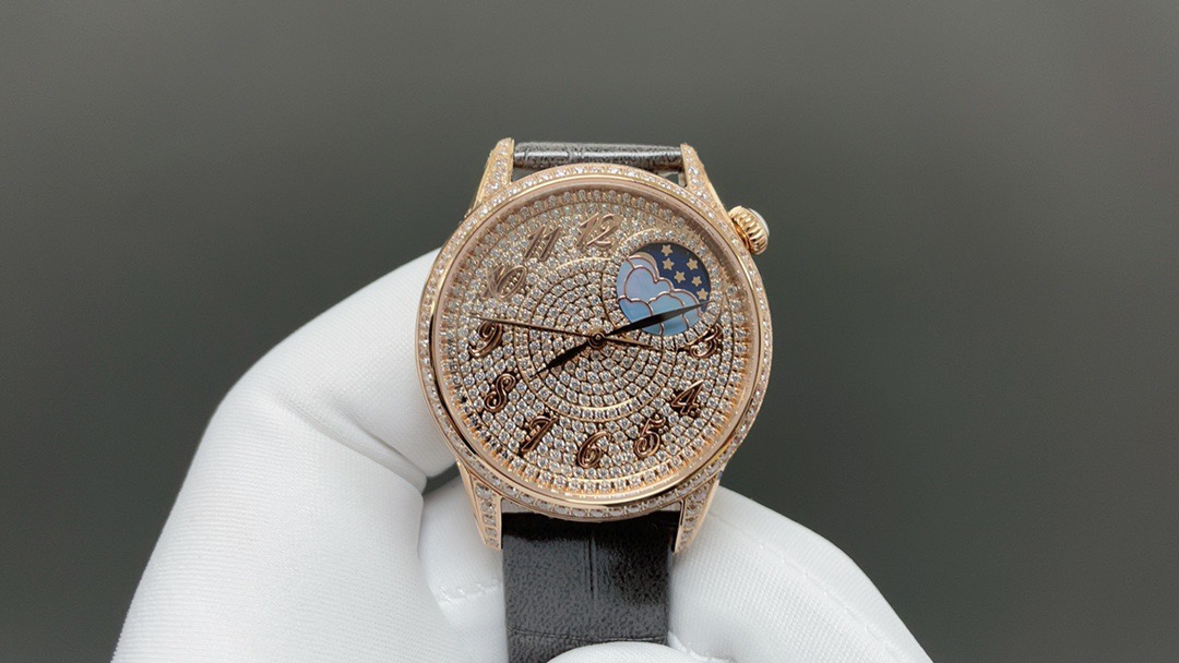 Luxurious United 4370 Watch: Elysian Series with Diamonds and Moonstone