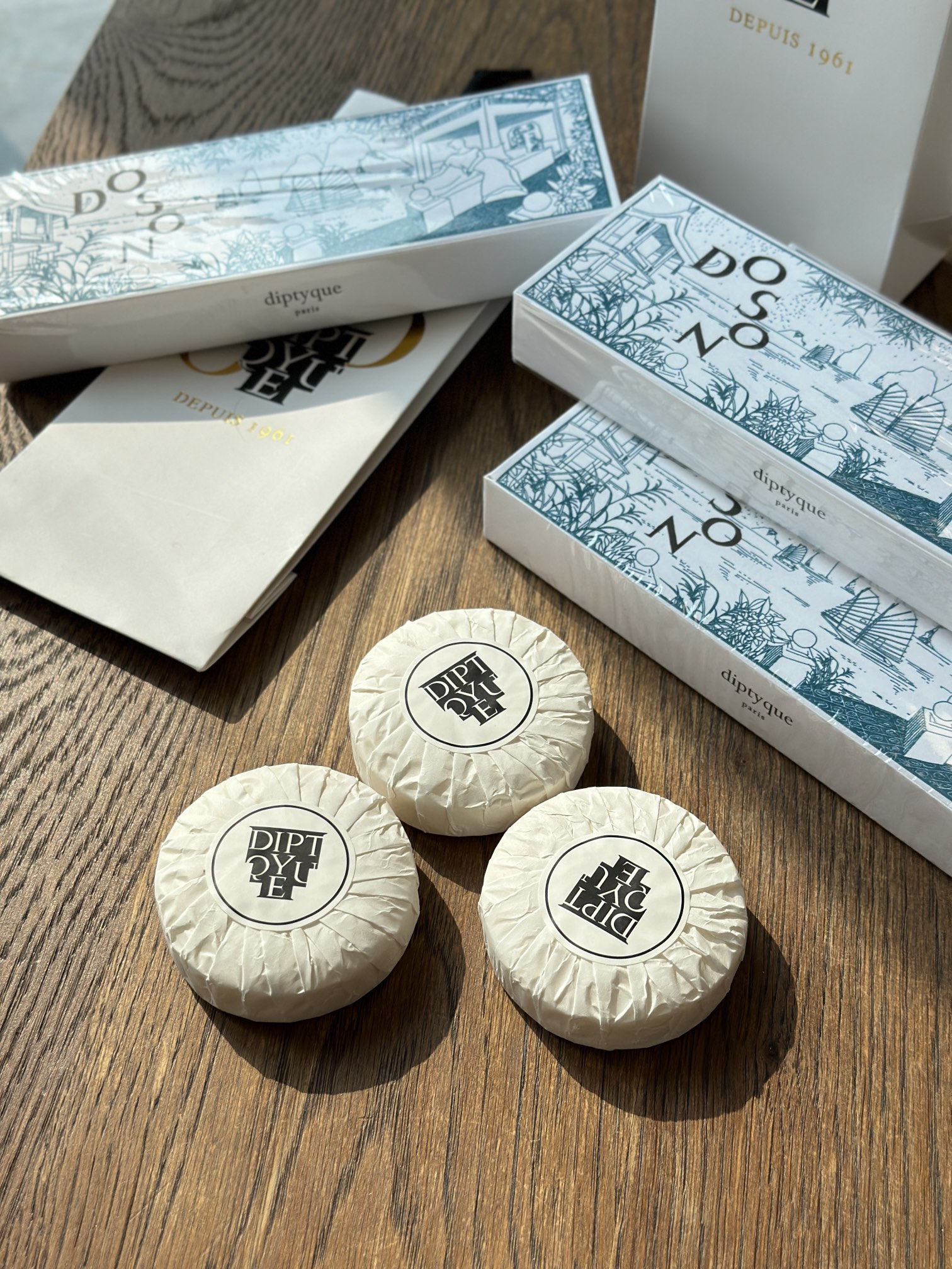diptyque杜桑香氛皂礼盒(限量版),一盒三个 4