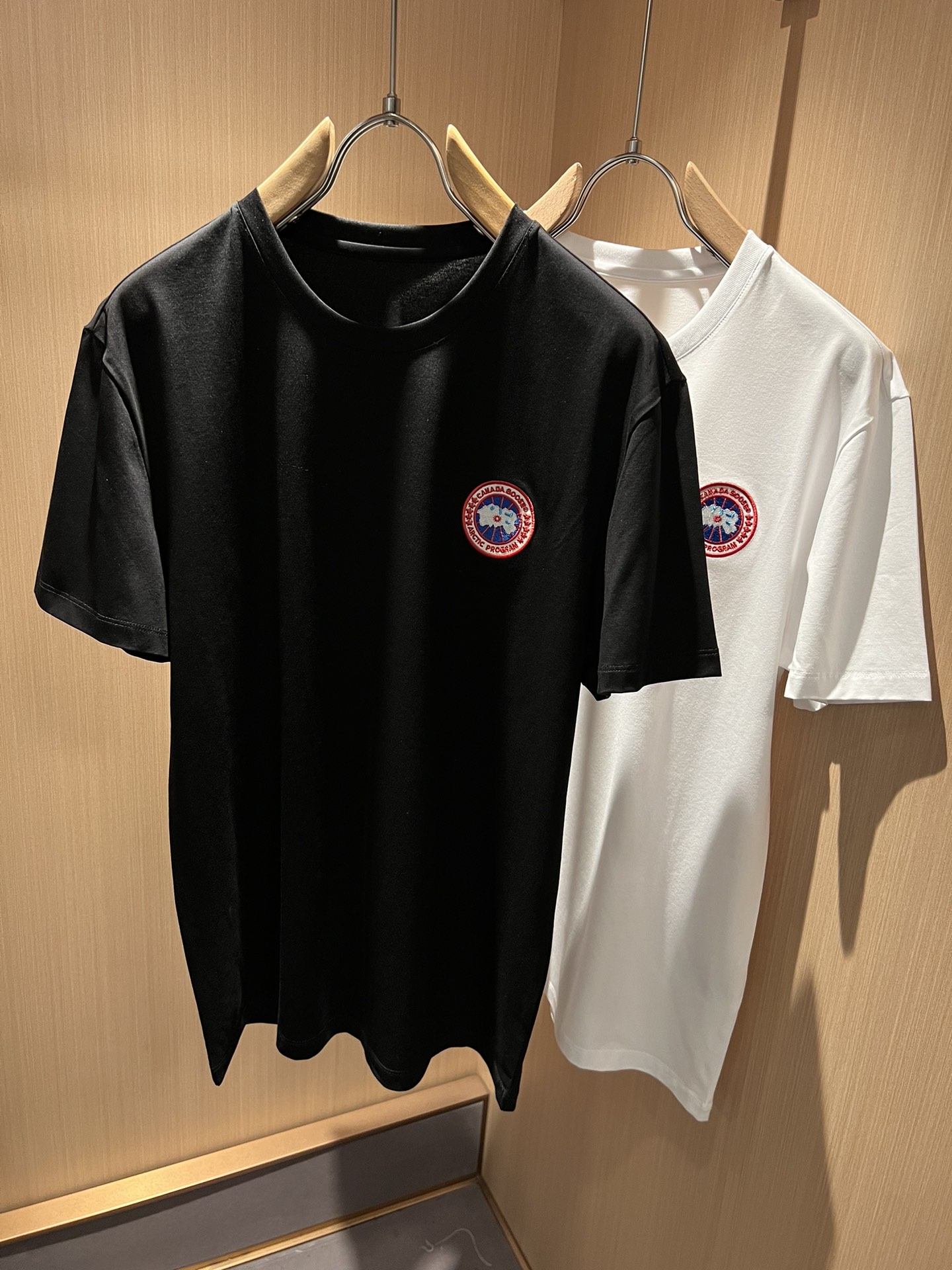 Canada Goose Clothing T-Shirt Embroidery Spring/Summer Collection Fashion Short Sleeve