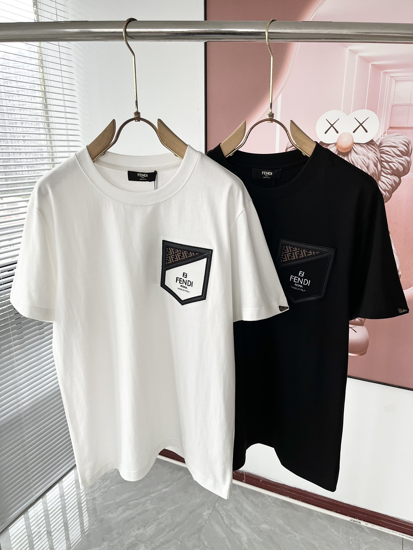 Fendi Clothing T-Shirt Black White Unisex Cotton Spring/Summer Collection Fashion Short Sleeve