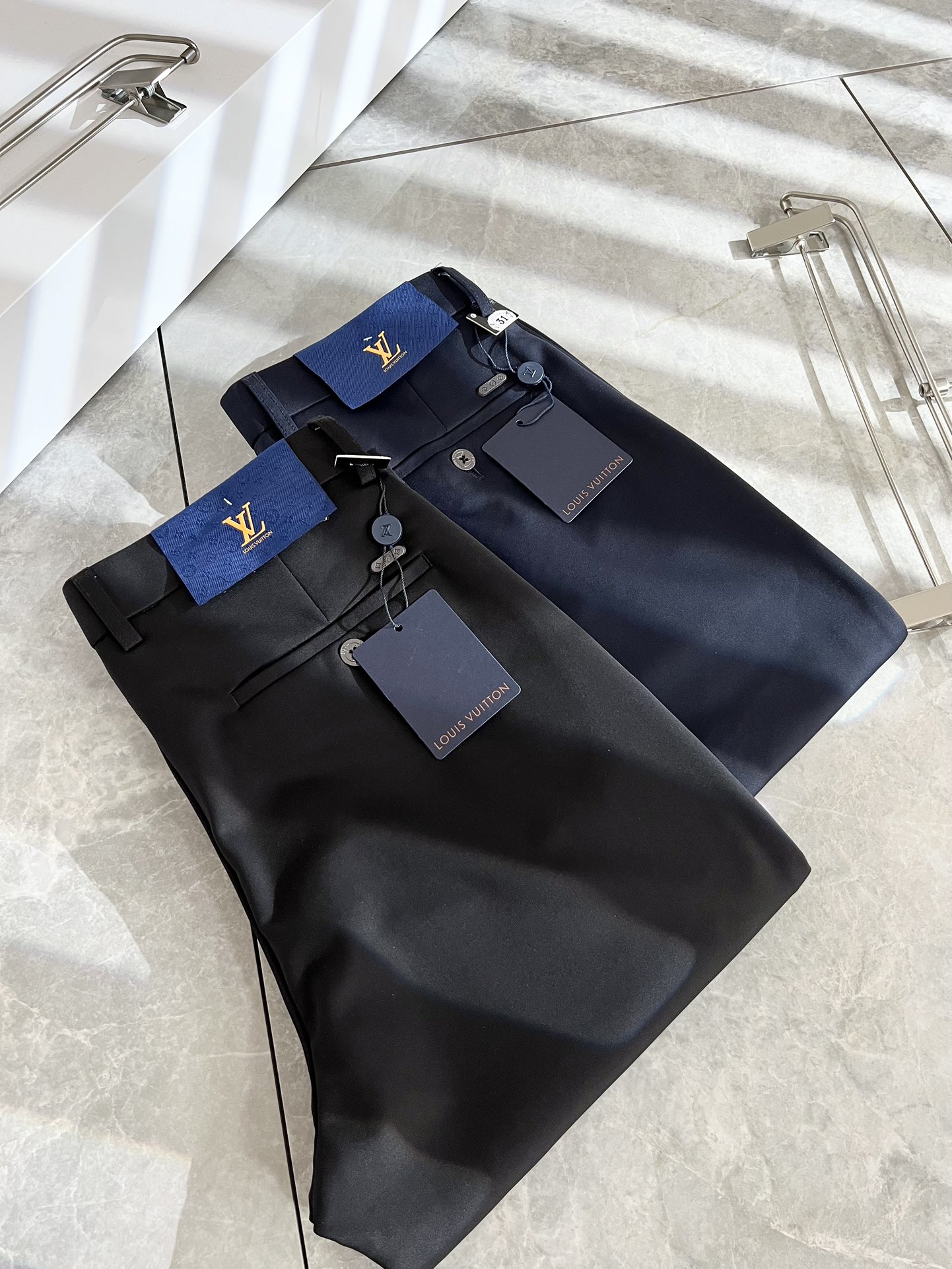 Louis Vuitton Clothing Pants & Trousers Men Spandex Spring/Summer Collection Fashion Casual