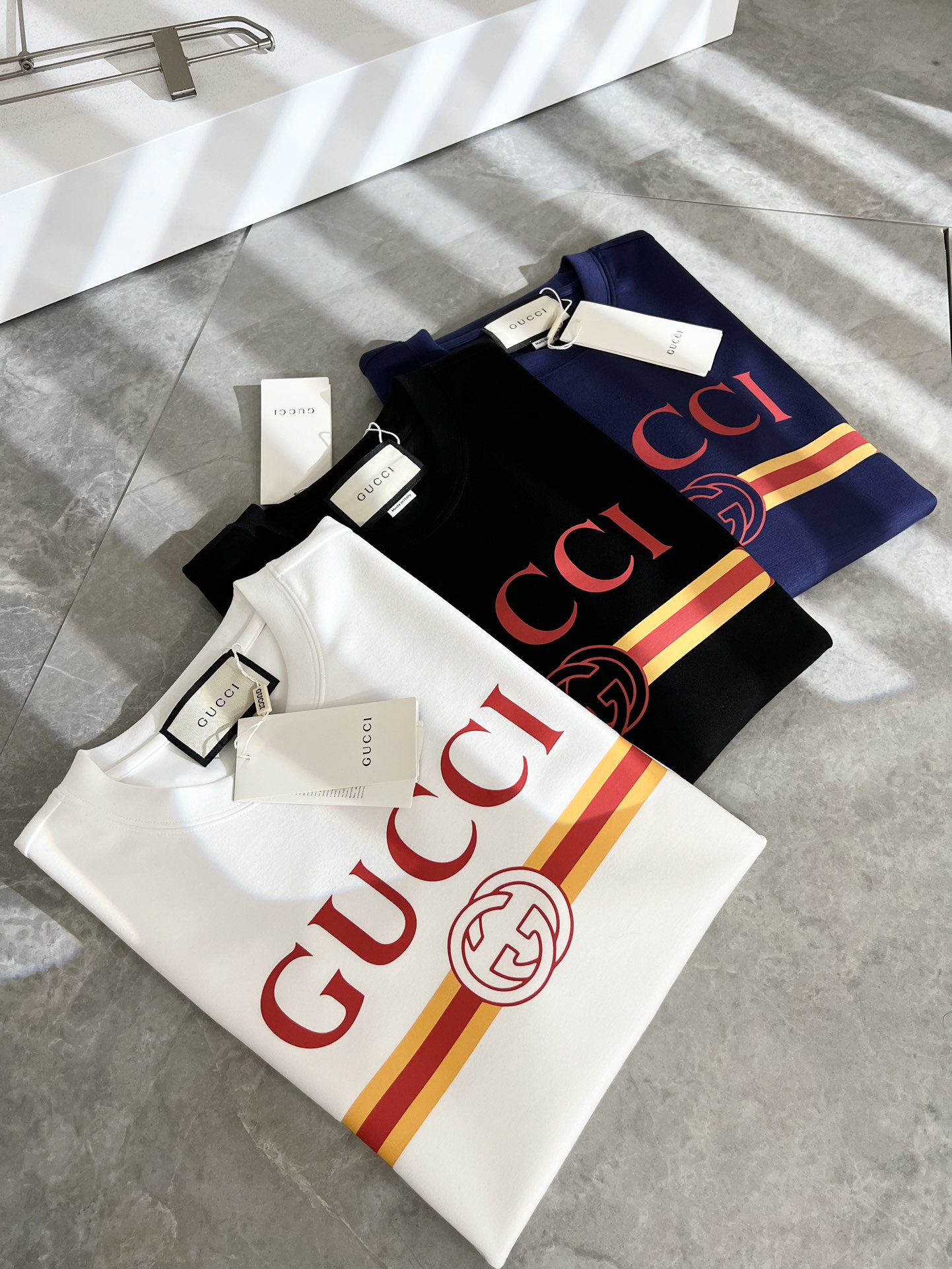 Gucci Speichern
 Kleidung T-Shirt Drucken Unisex Baumwolle Frühling/Sommer Kollektion Fashion Kurzarm