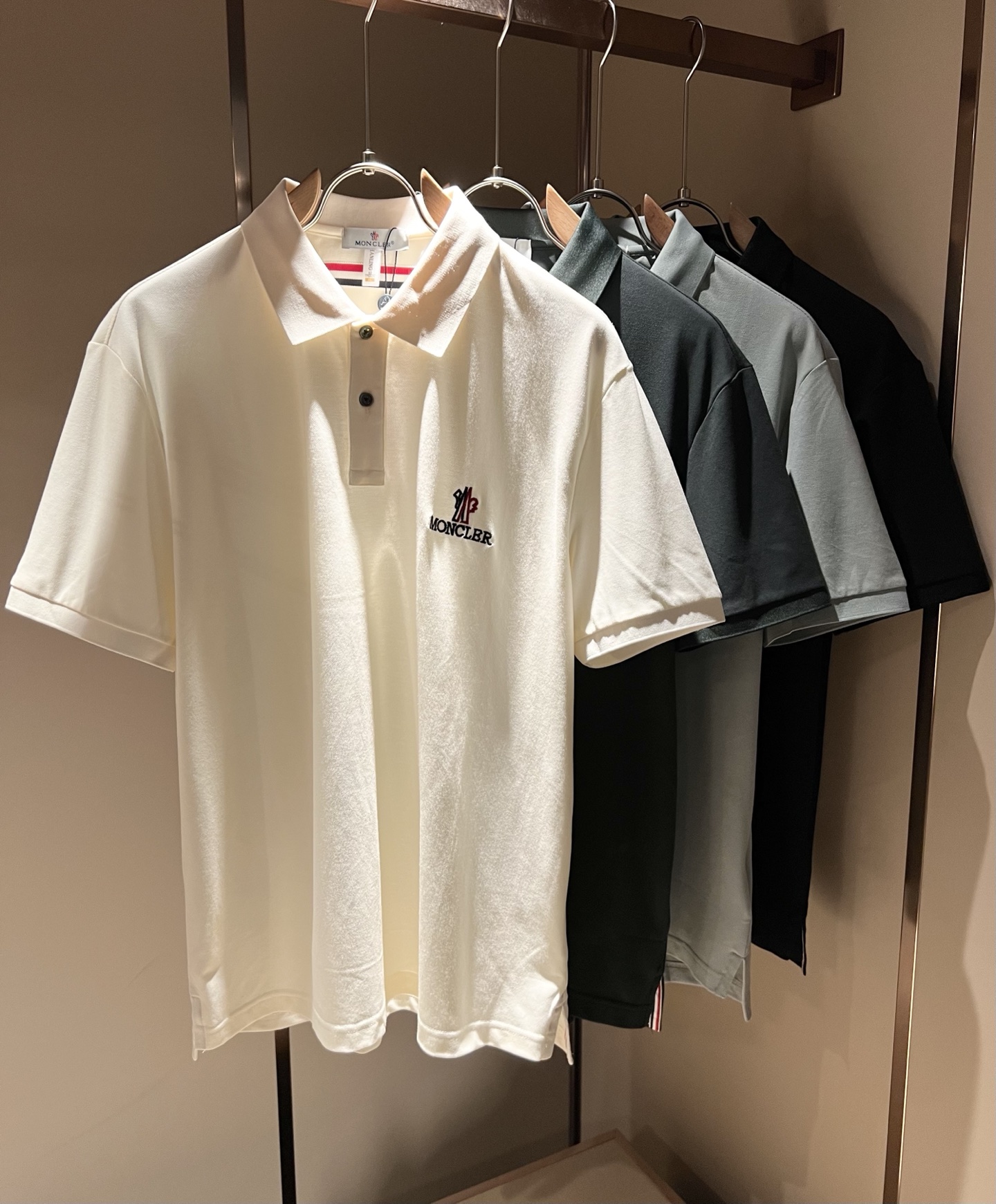 MON蒙**口2025春夏新款男士原单男士短袖POLO衫，贸易公司货...