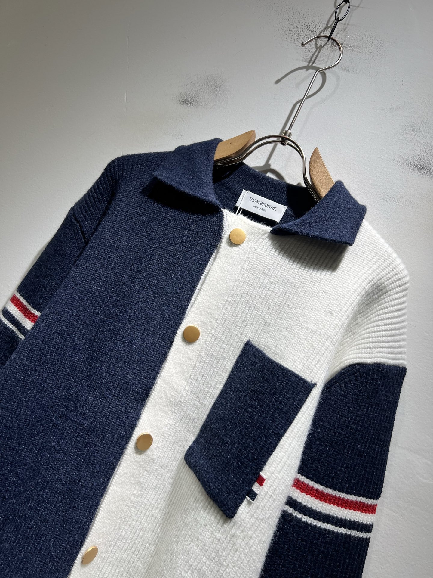 ThomBrow*e汤姆*朗2025秋冬新款男女同款👫针织羊毛衫，今年的专柜新品，男女同款👫超软羊毛面料