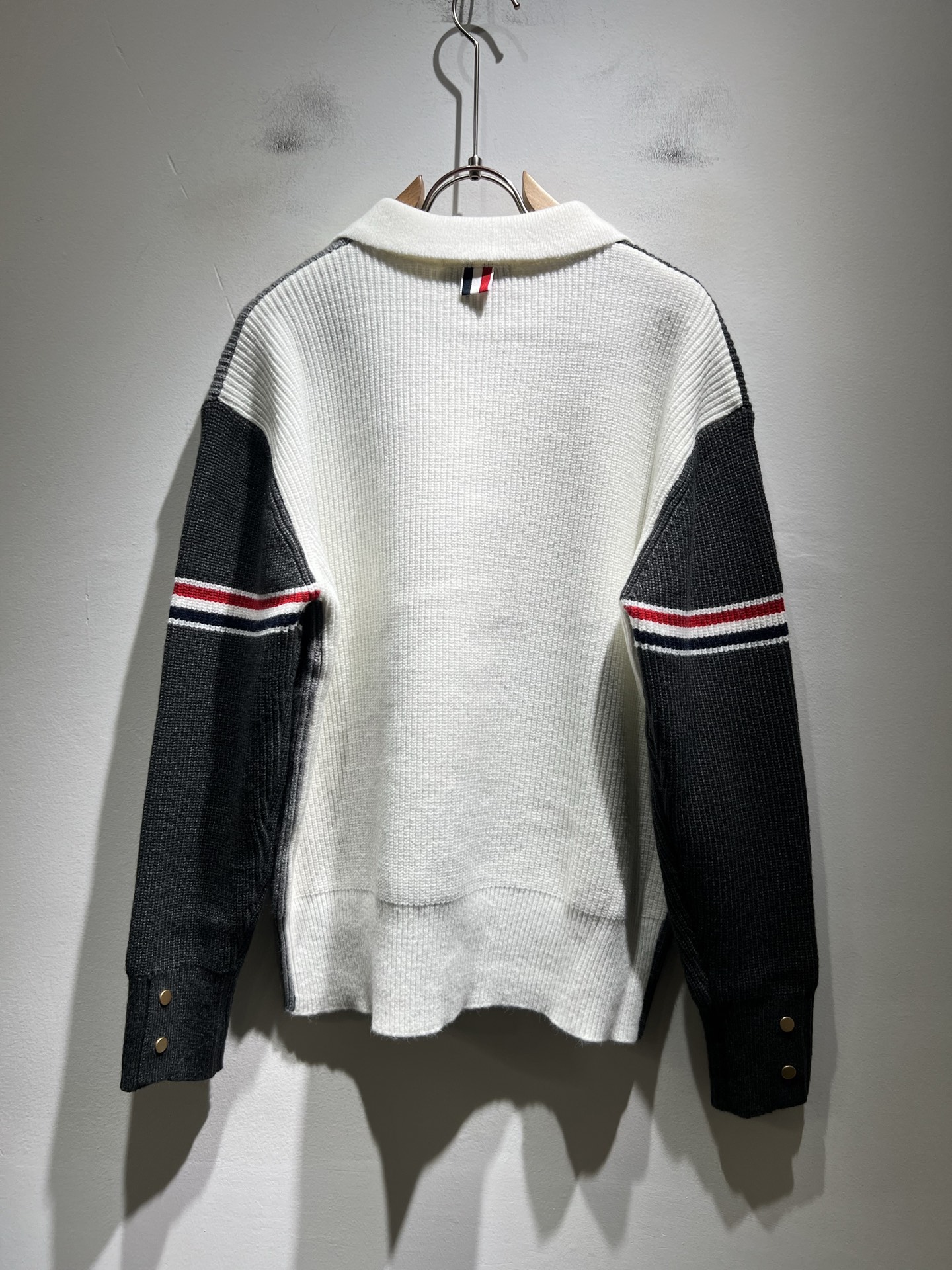 ThomBrow*e汤姆*朗2025秋冬新款男女同款👫针织羊毛衫，今年的专柜新品，男女同款👫超软羊毛面料