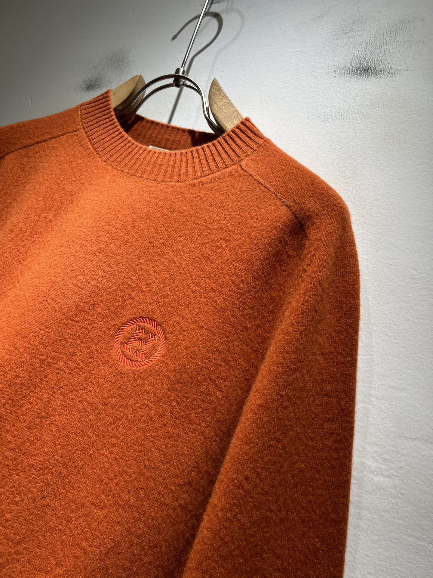 Her*mes爱*仕2025秋冬新款男士针织羊毛衫，全新升级百搭基础款，低调奢华，品格之选！甄选优质精选