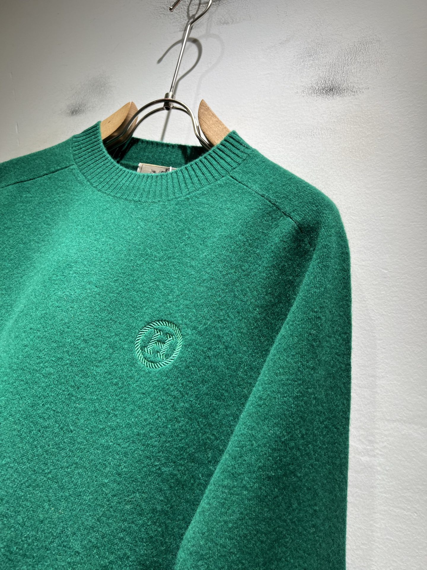 Her*mes爱*仕2025秋冬新款男士针织羊毛衫，全新升级百搭基础款，低调奢华，品格之选！甄选优质精选