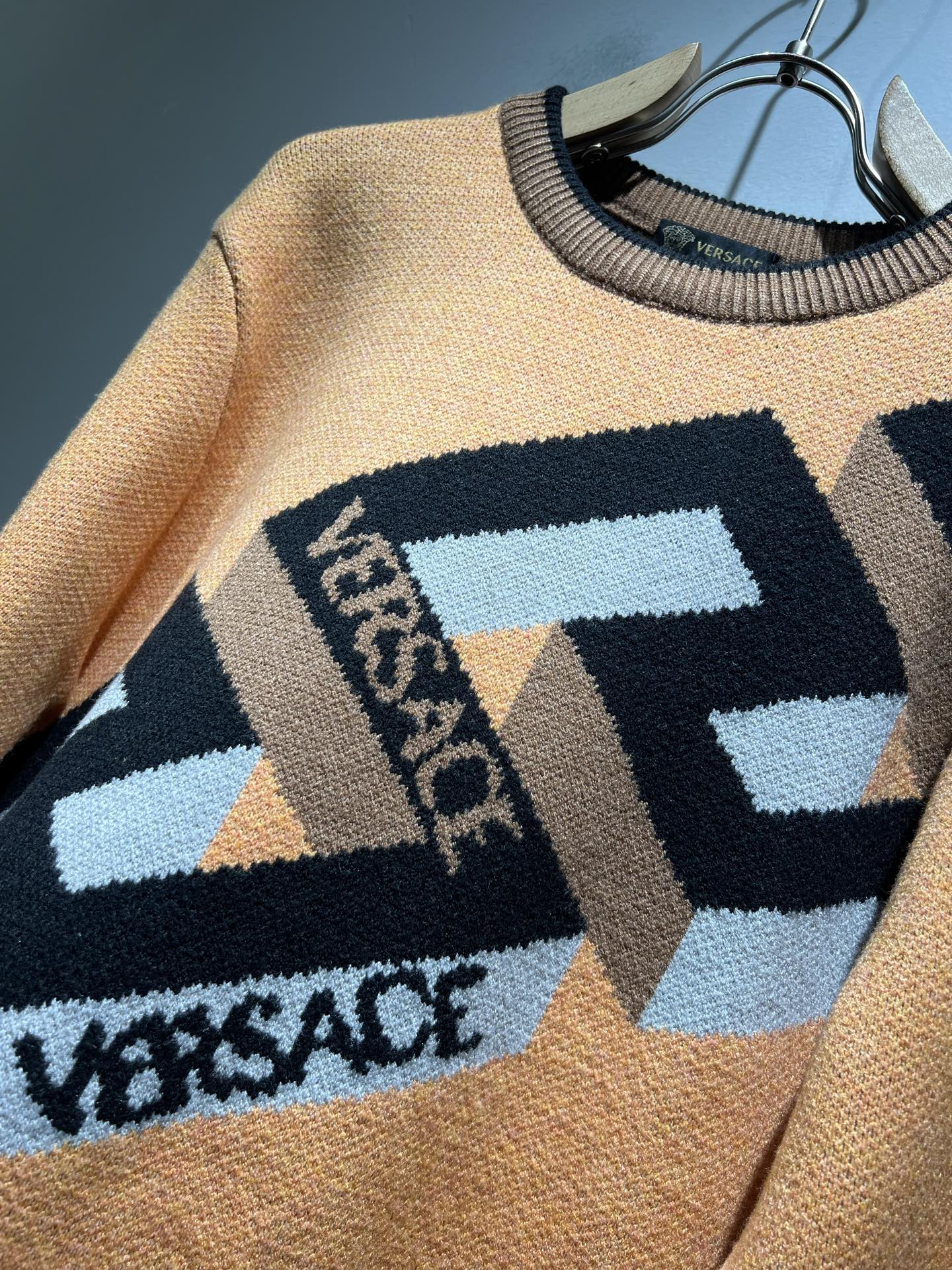 VERS*CE/范*哲 2025秋冬新品原单长袖羊毛衫，VERS*CE/范*哲 贸易公司渠道 产品 值的