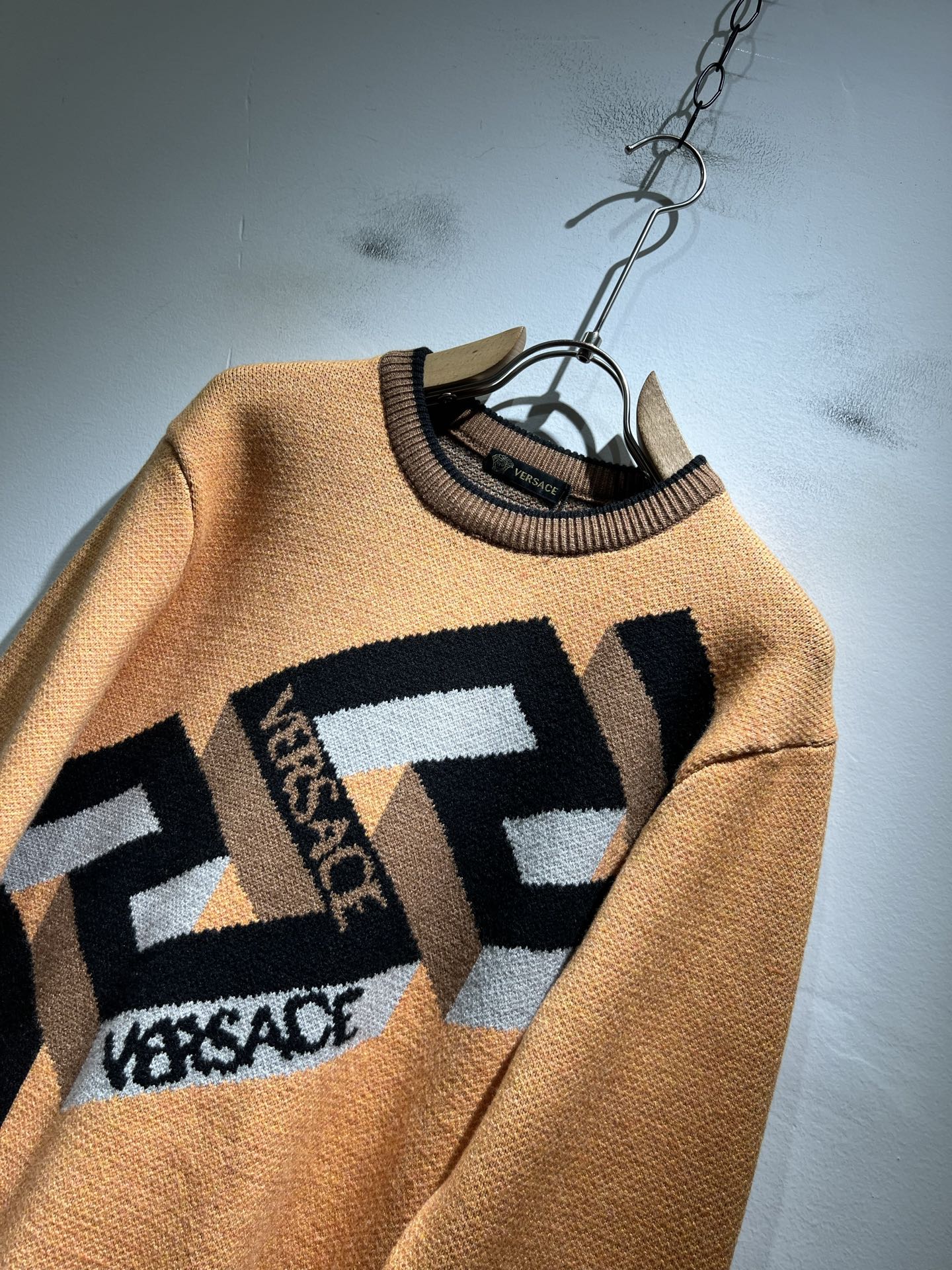 VERS*CE/范*哲 2025秋冬新品原单长袖羊毛衫，VERS*CE/范*哲 贸易公司渠道 产品 值的