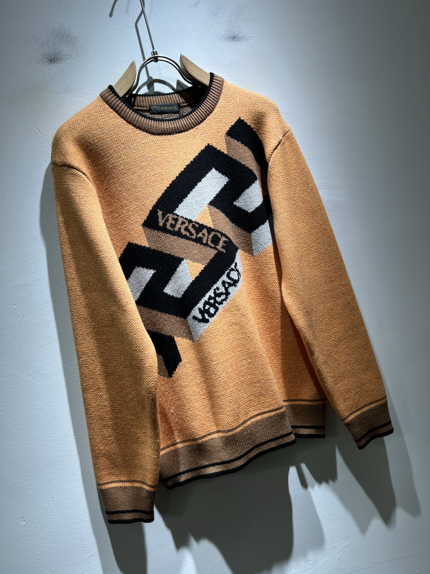 VERS*CE/范*哲 2025秋冬新品原单长袖羊毛衫，VERS*CE/范*哲 贸易公司渠道 产品 值的