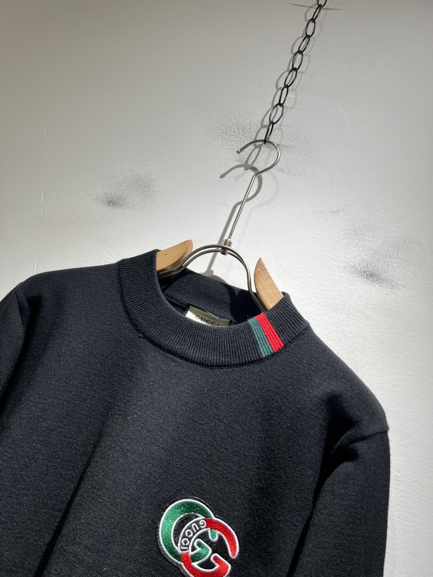 GUC*I 古家 2025秋冬新款男女同款👫 高克重针织羊毛衫，全景钩织GG标识logo图案设计！贸易公