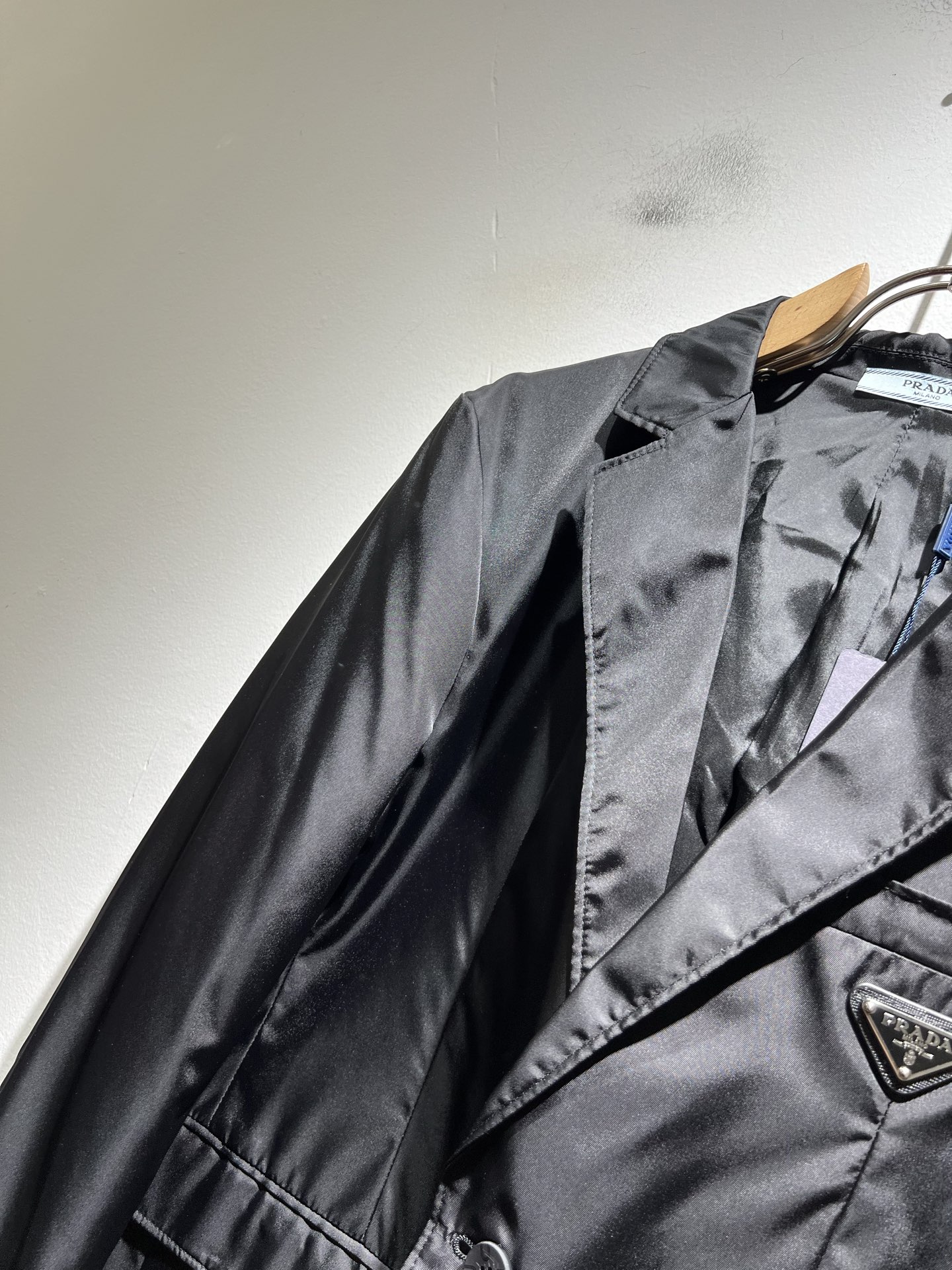 PRAD*A普*达 2025秋冬休闲西服夹克外套，最新时尚休闲西服套装，贸易公司渠道稀出，同步官网发售，