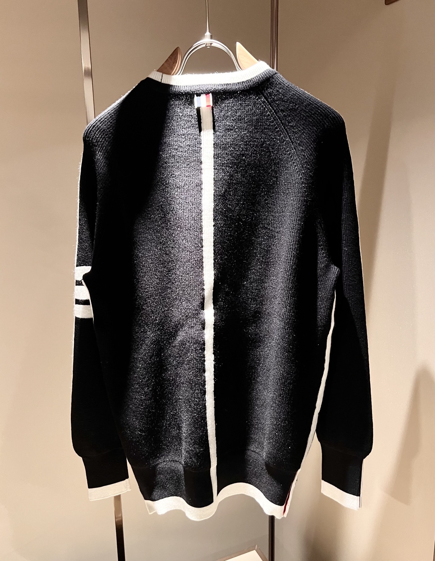 ThomBrow*e汤姆*朗2025秋冬新款男女同款👫针织羊毛衫，今年的专柜新品，男女同款👫超软羊毛面料