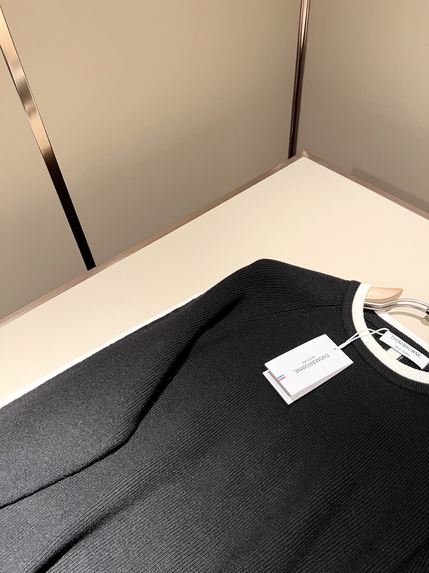 ThomBrow*e汤姆*朗2025秋冬新款男女同款👫针织羊毛衫，今年的专柜新品，男女同款👫超软羊毛面料