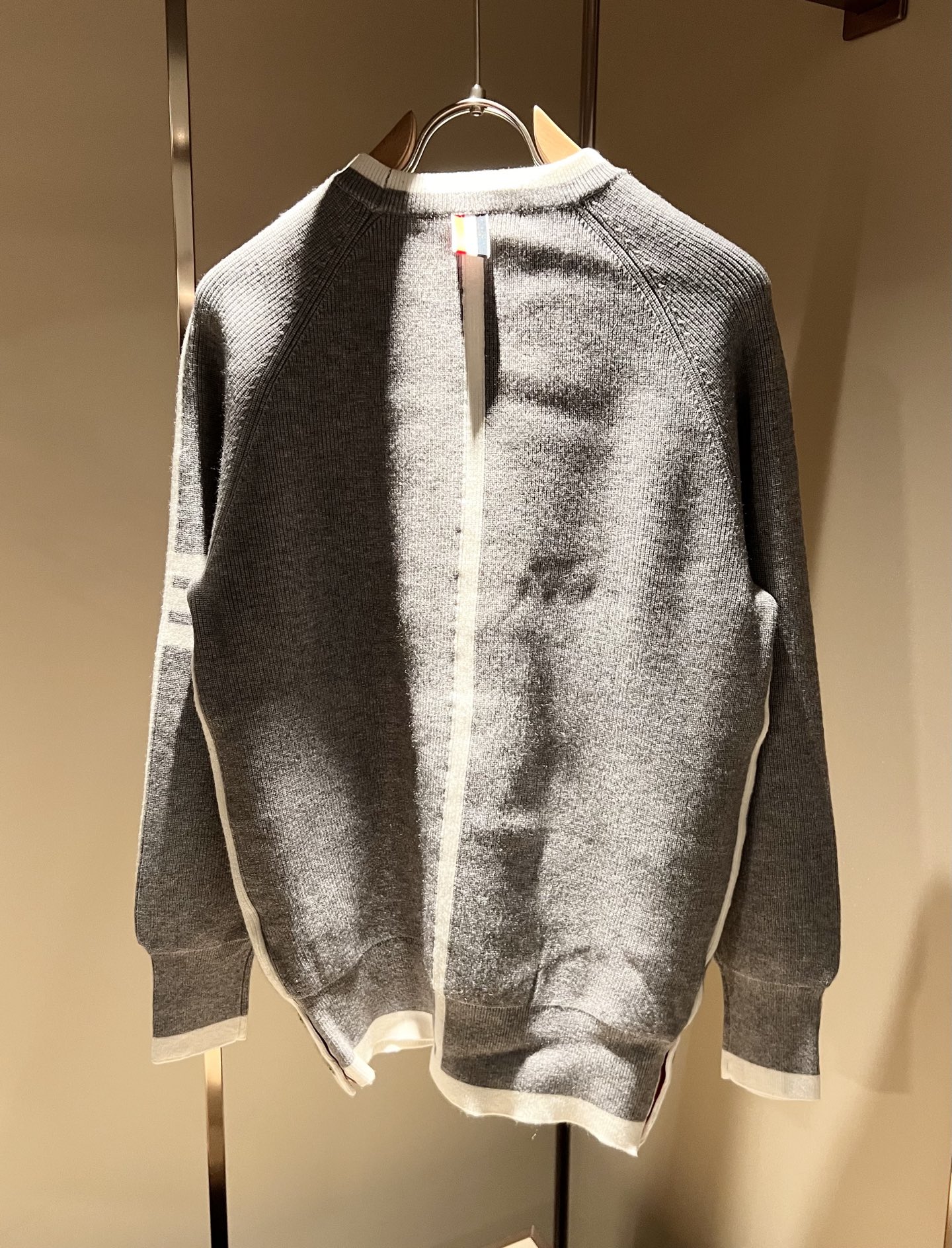 ThomBrow*e汤姆*朗2025秋冬新款男女同款👫针织羊毛衫，今年的专柜新品，男女同款👫超软羊毛面料