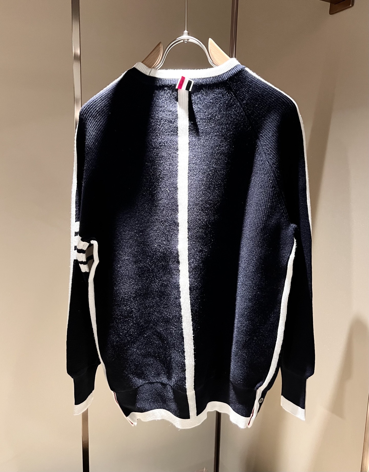 ThomBrow*e汤姆*朗2025秋冬新款男女同款👫针织羊毛衫，今年的专柜新品，男女同款👫超软羊毛面料