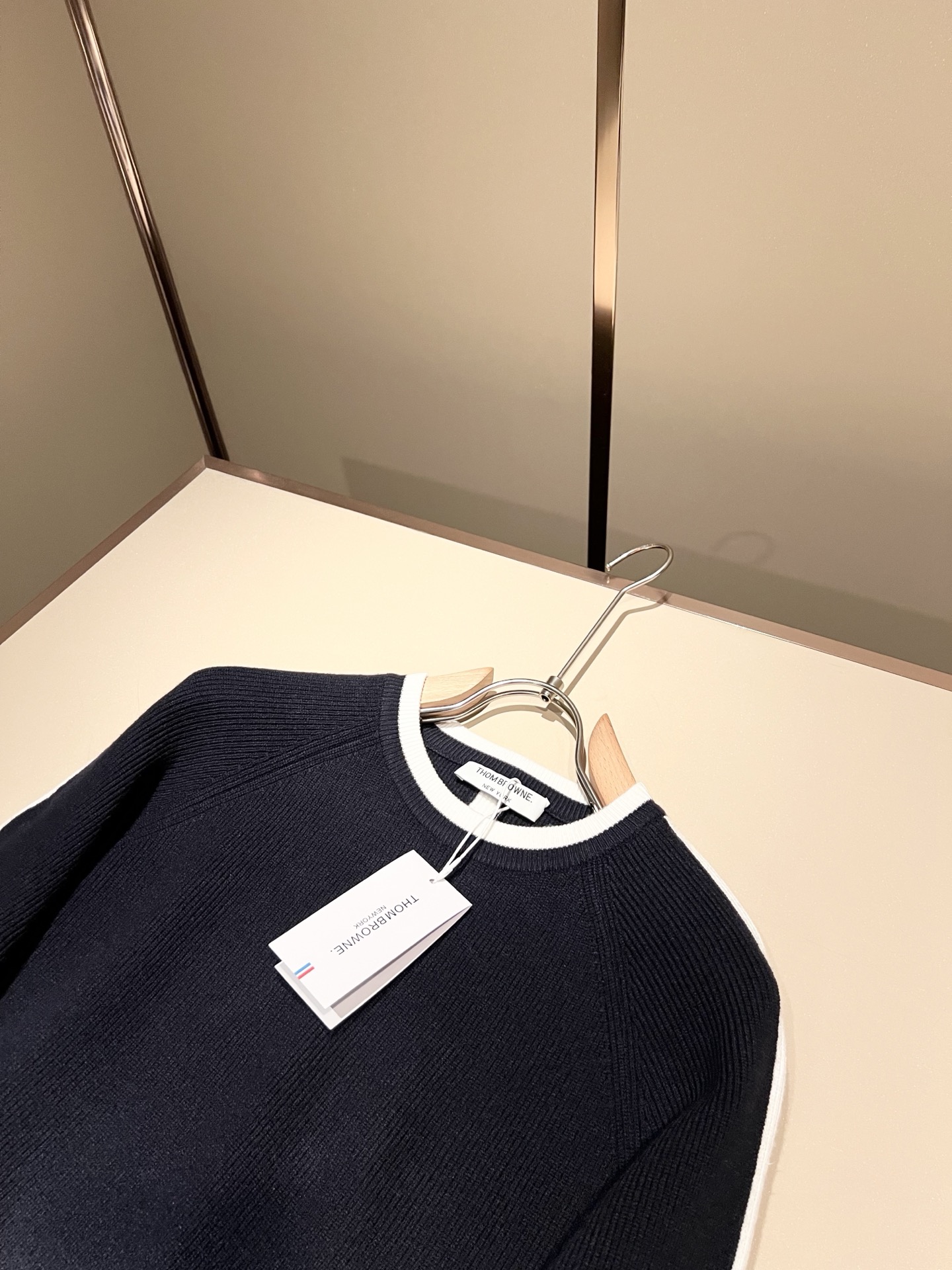 ThomBrow*e汤姆*朗2025秋冬新款男女同款👫针织羊毛衫，今年的专柜新品，男女同款👫超软羊毛面料