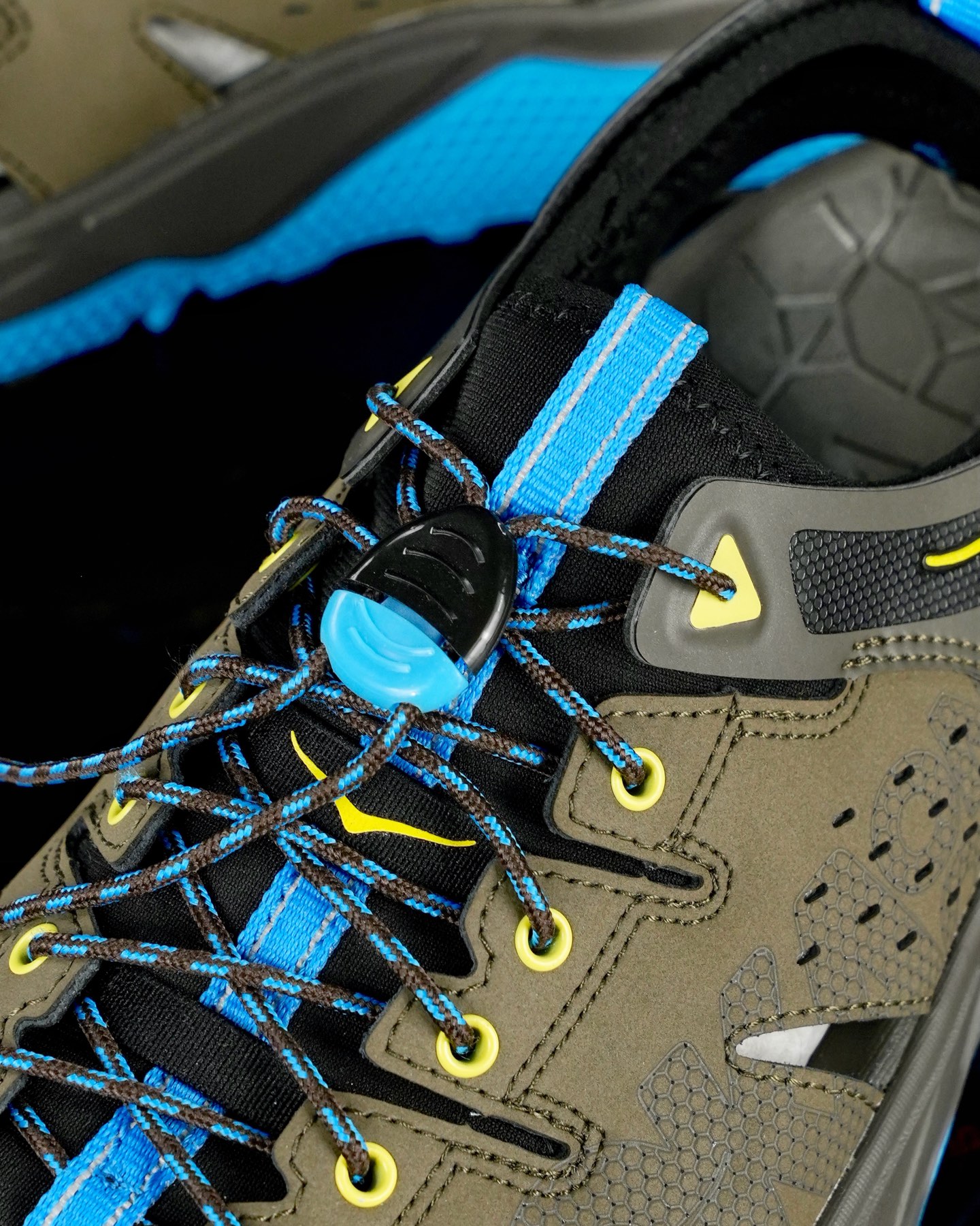 
HOKA One One Vibram 轻量溯溪鞋 
原鞋开发 最高品质 Hoka溯溪鞋出色的抓地防滑