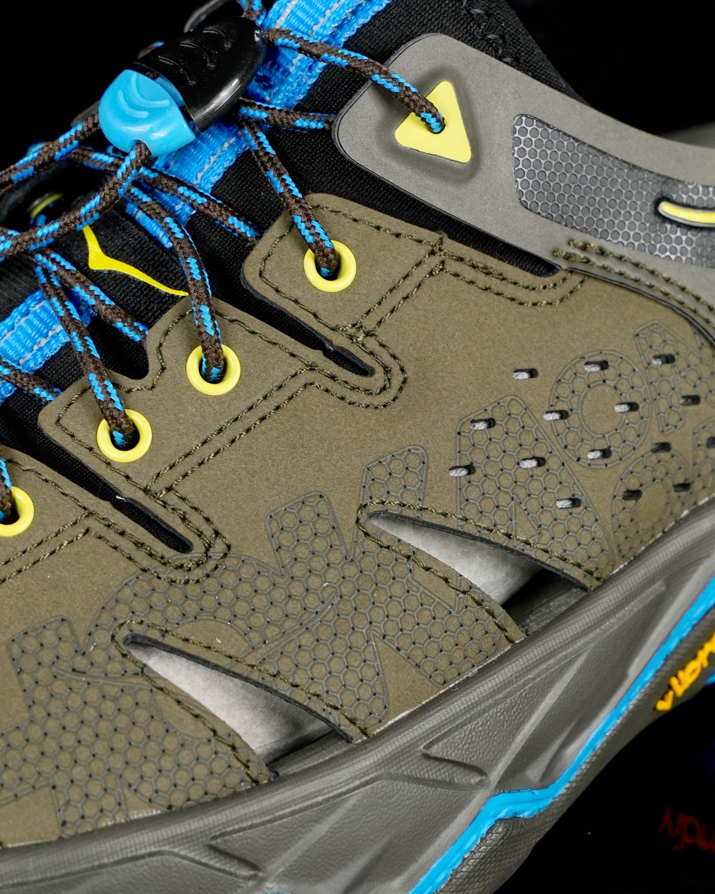 
HOKA One One Vibram 轻量溯溪鞋 
原鞋开发 最高品质 Hoka溯溪鞋出色的抓地防滑