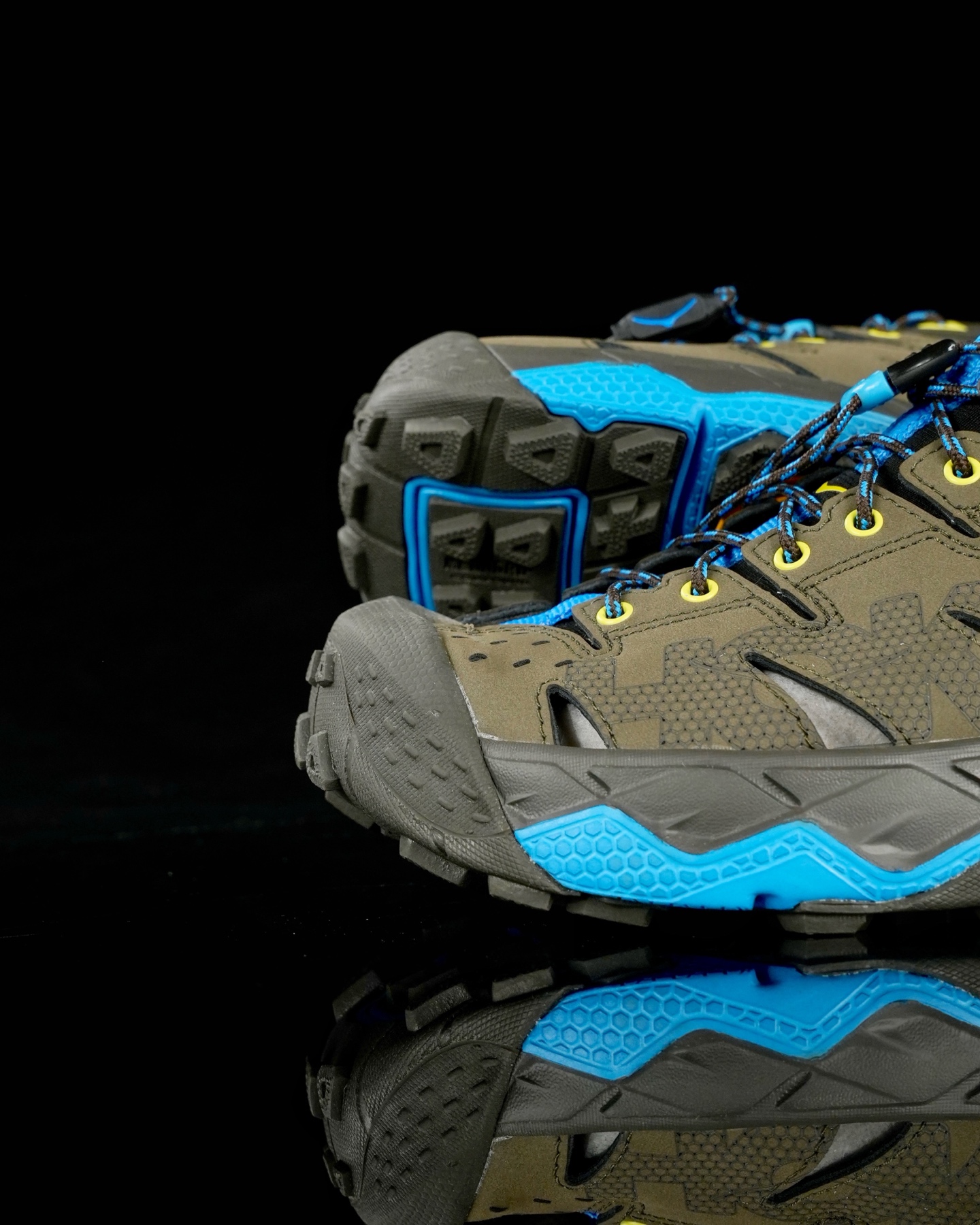 
HOKA One One Vibram 轻量溯溪鞋 
原鞋开发 最高品质 Hoka溯溪鞋出色的抓地防滑