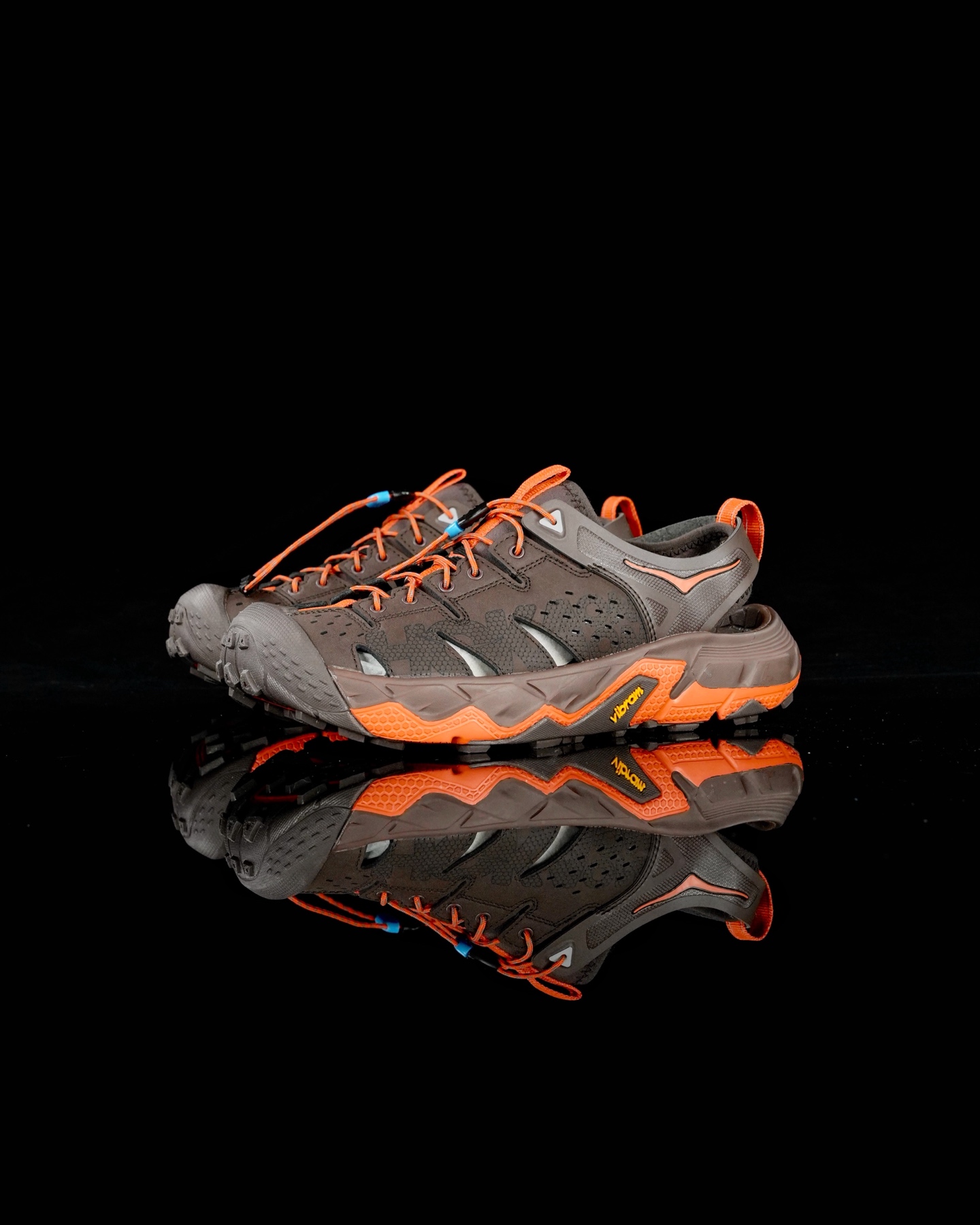 
HOKA One One Vibram 轻量溯溪鞋 
原鞋开发 最高品质 Hoka溯溪鞋出色的抓地防滑