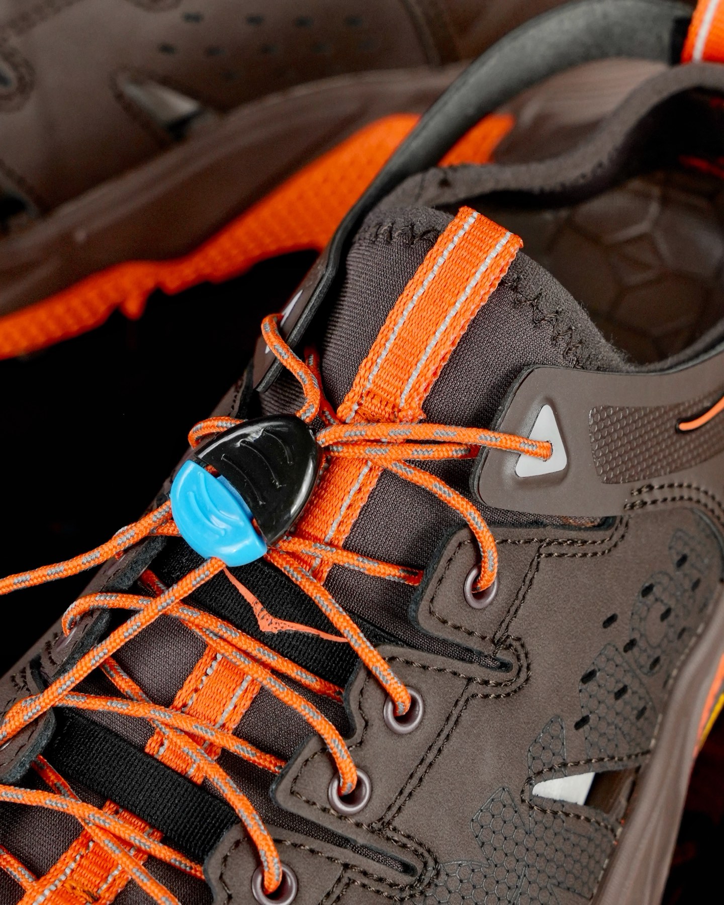 
HOKA One One Vibram 轻量溯溪鞋 
原鞋开发 最高品质 Hoka溯溪鞋出色的抓地防滑