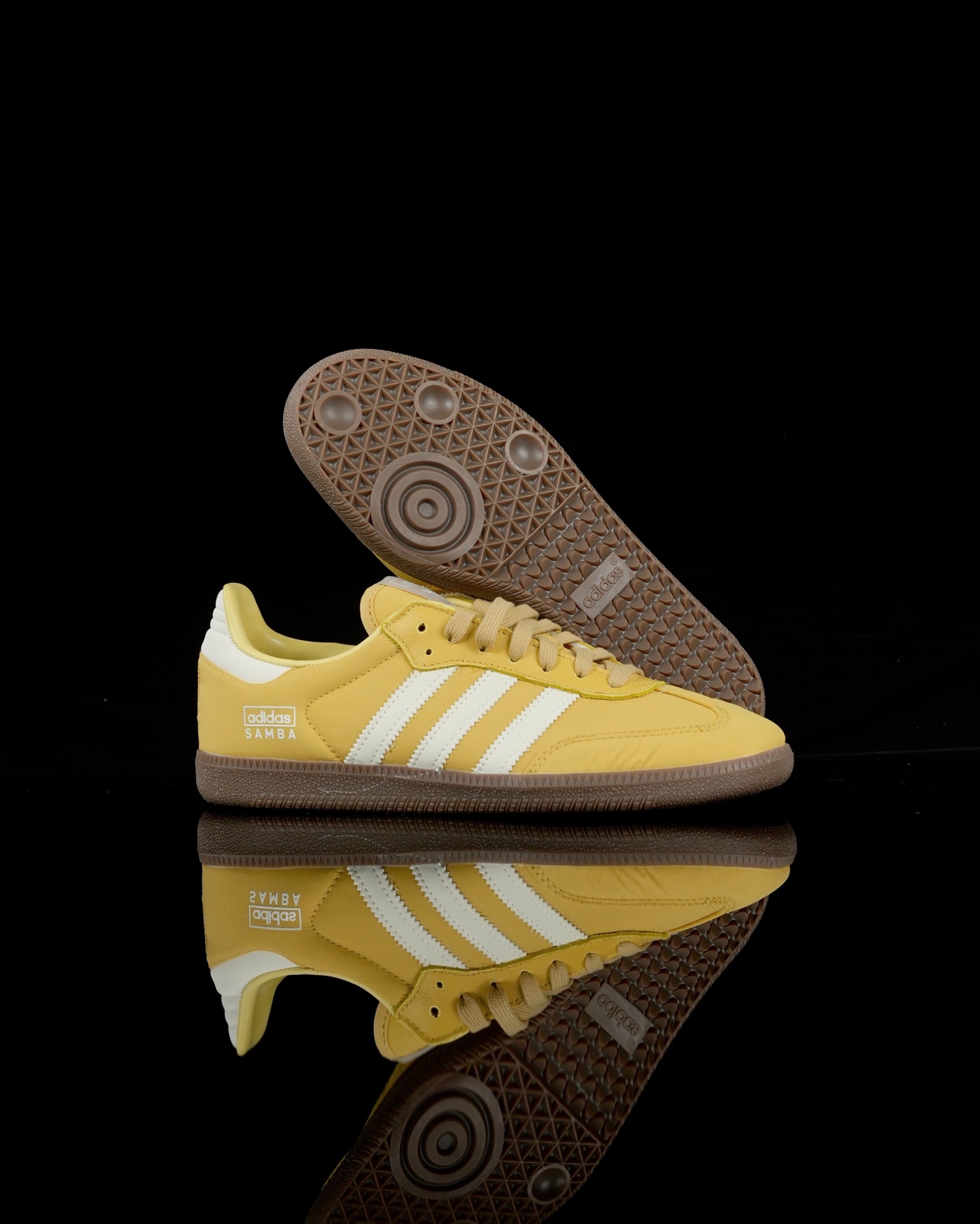 
SR纯原 Adidas Samba OG 
复古桑巴德训板鞋 纯原大厂出品
专柜同步配色 新款织物面料