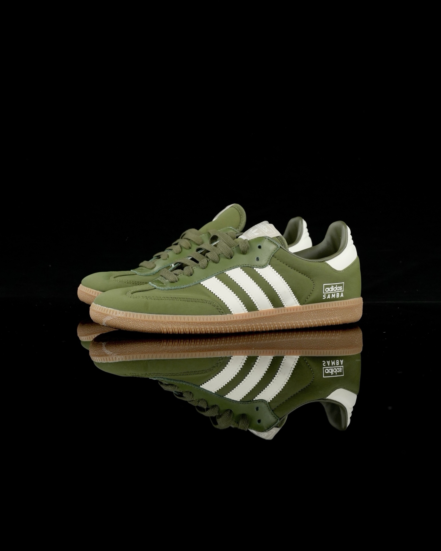 
SR纯原 Adidas Samba OG 
复古桑巴德训板鞋 纯原大厂出品
专柜同步配色 新款织物面料