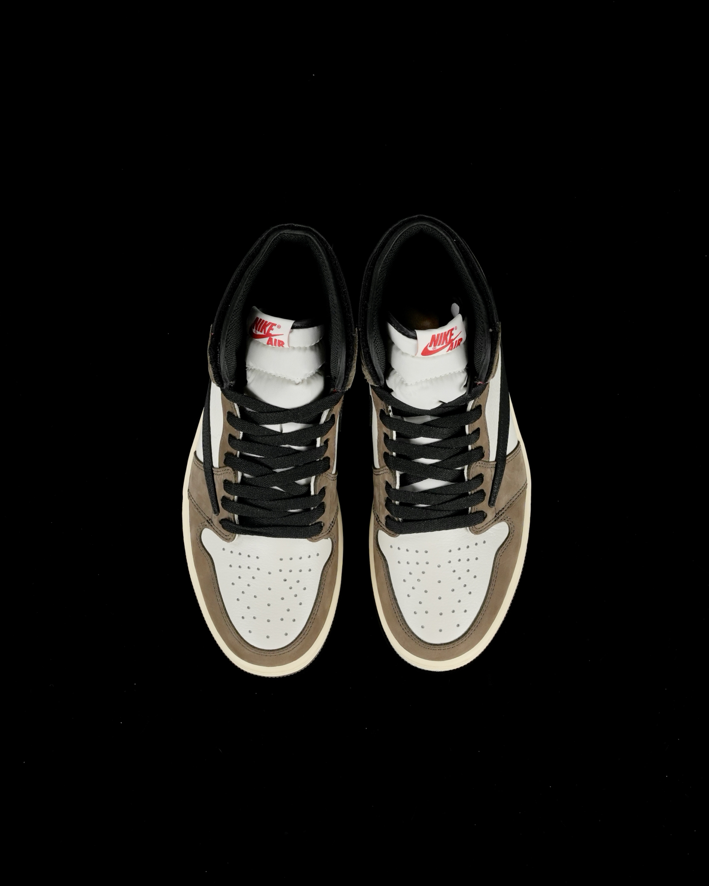  
N版纯原 Travis Scott x Jordan Air Jordan 1 
原厂全套原楦原纸板