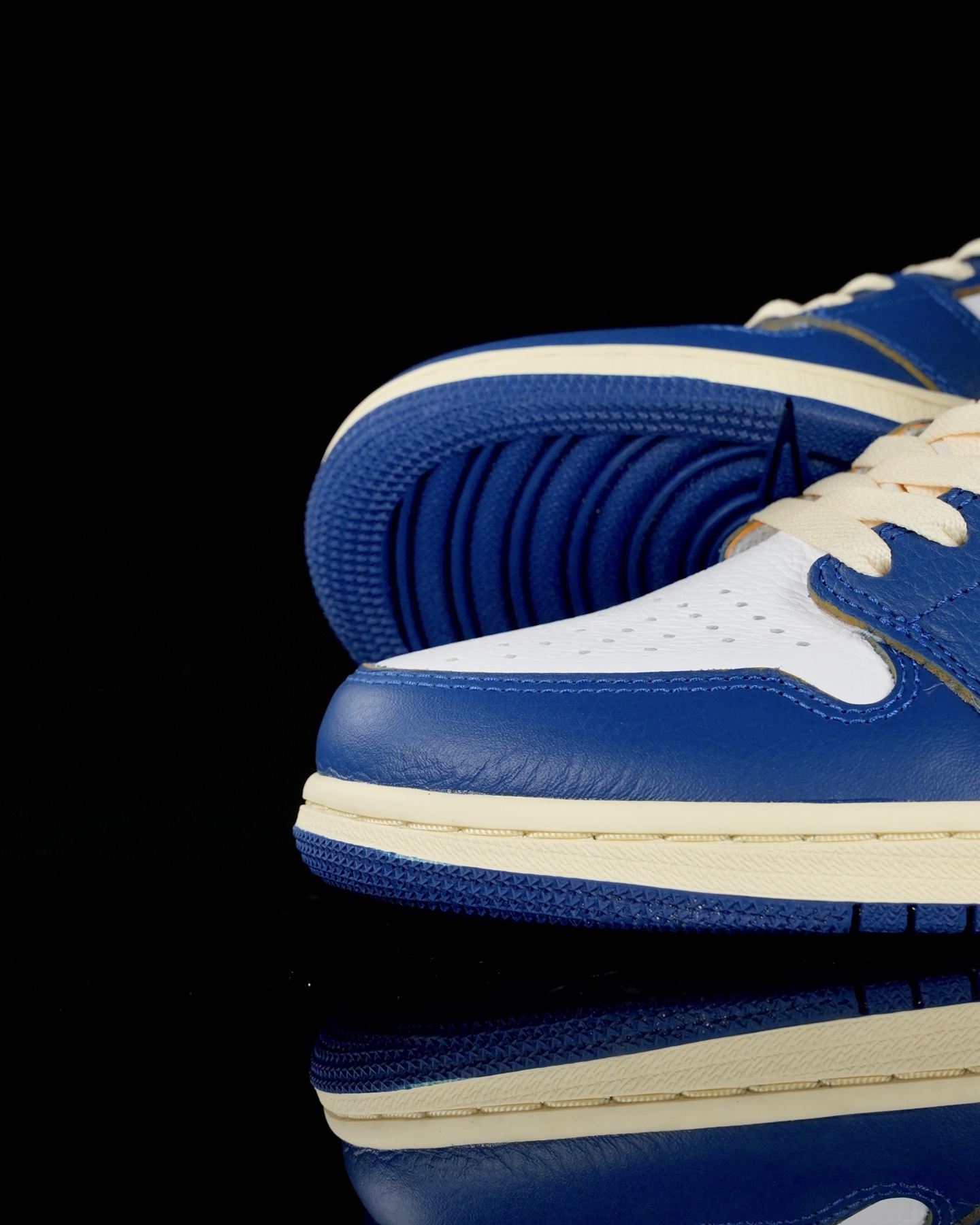 
N版纯原 Union x Air Jordan 1 Retro
原厂全套原楦原纸板冲刀磨具开发 原厂