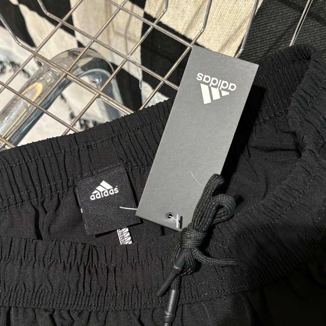 Adidas Classic 3M Reflector Ice Shorts in Various Colors and Sizes - 图片 9