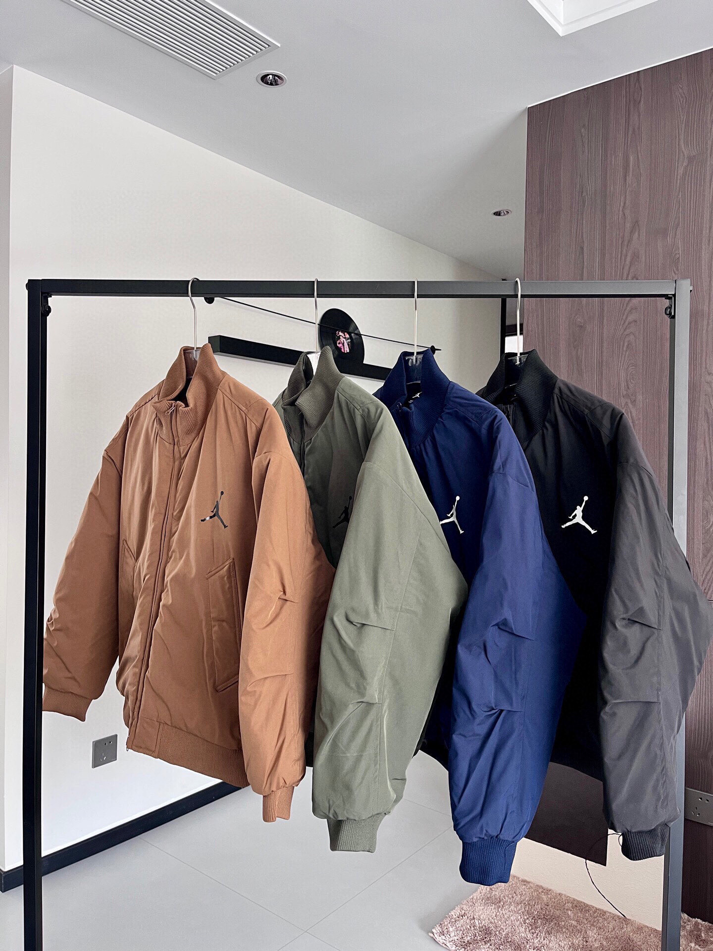 _daP9sAOjJm_gd4YofRZs5rt_oaCykBk_NSUYMUQ