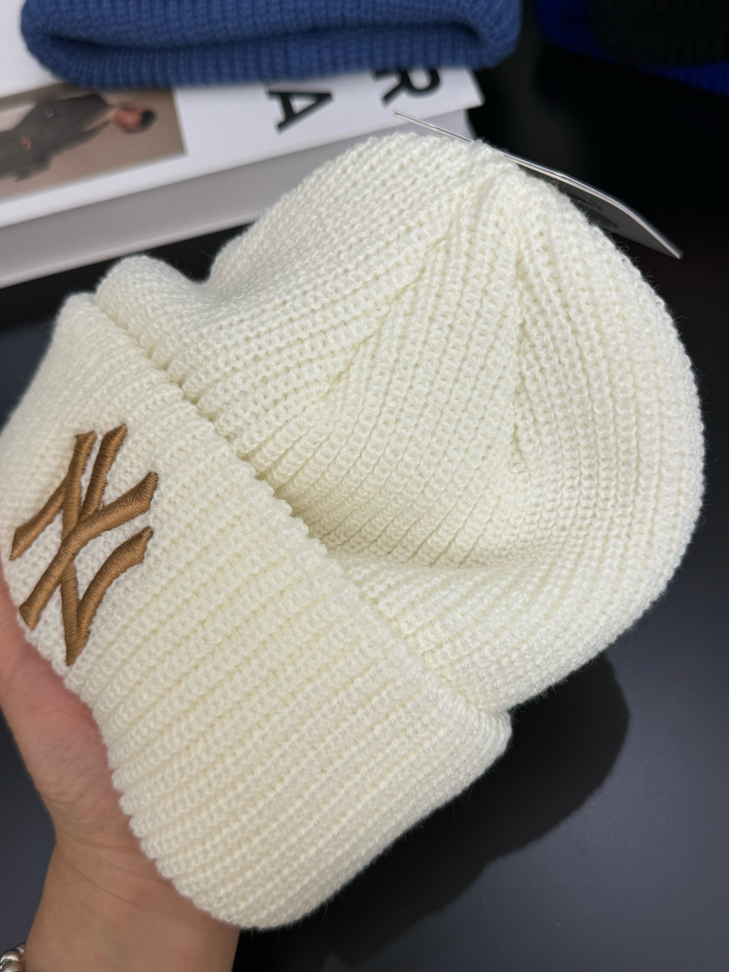 **MLB Knit Beanie** - Comprehensive 6