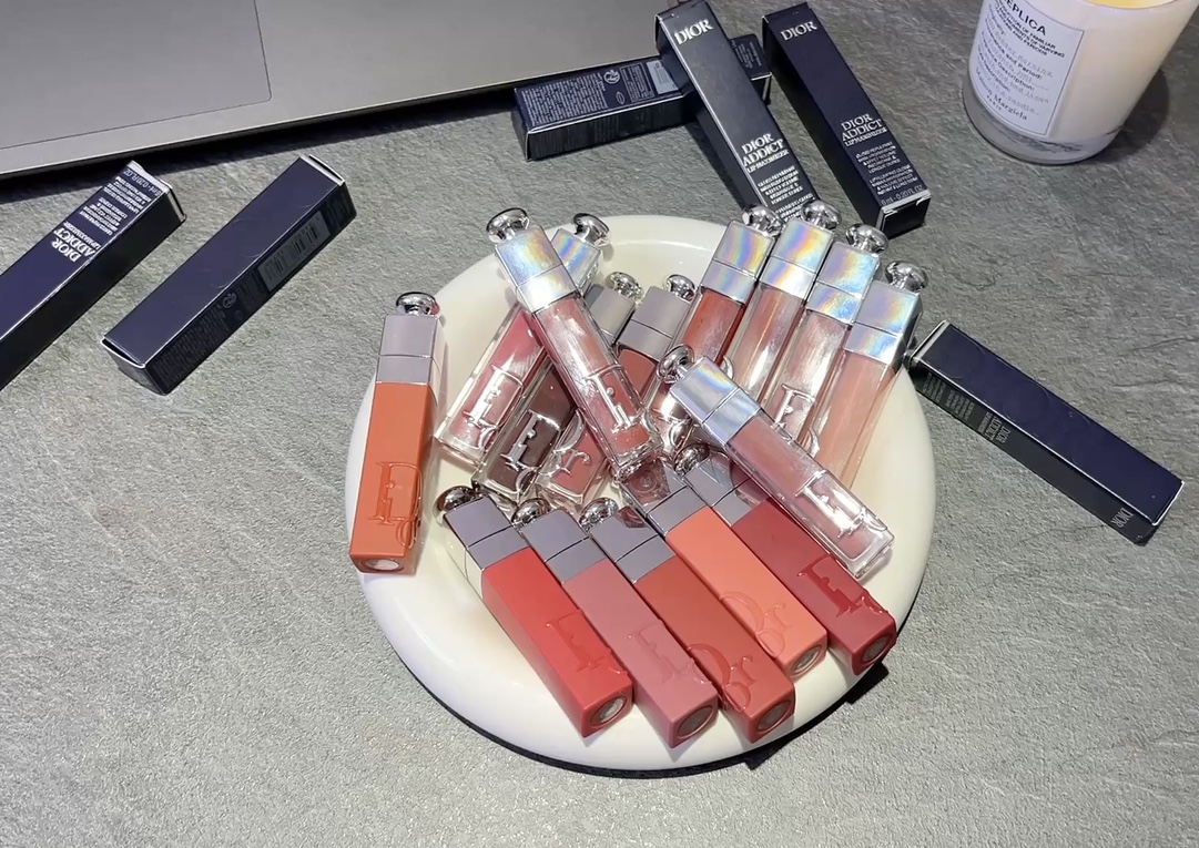 Dior Lip Plumping Gloss & Lip Tint collection, featuring the brand's - Comprehensive