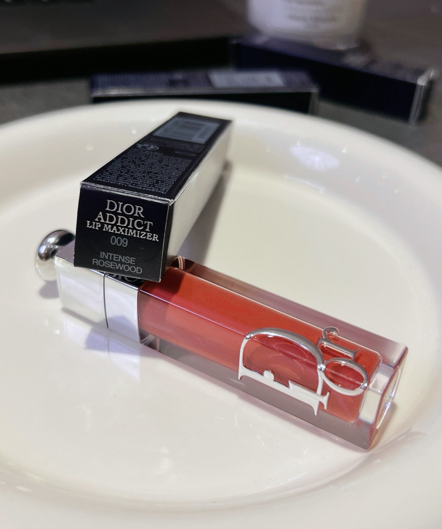 001 PinkIt can be used as a nude lipstick or as a base to enhance - BeautyMakeUp 6