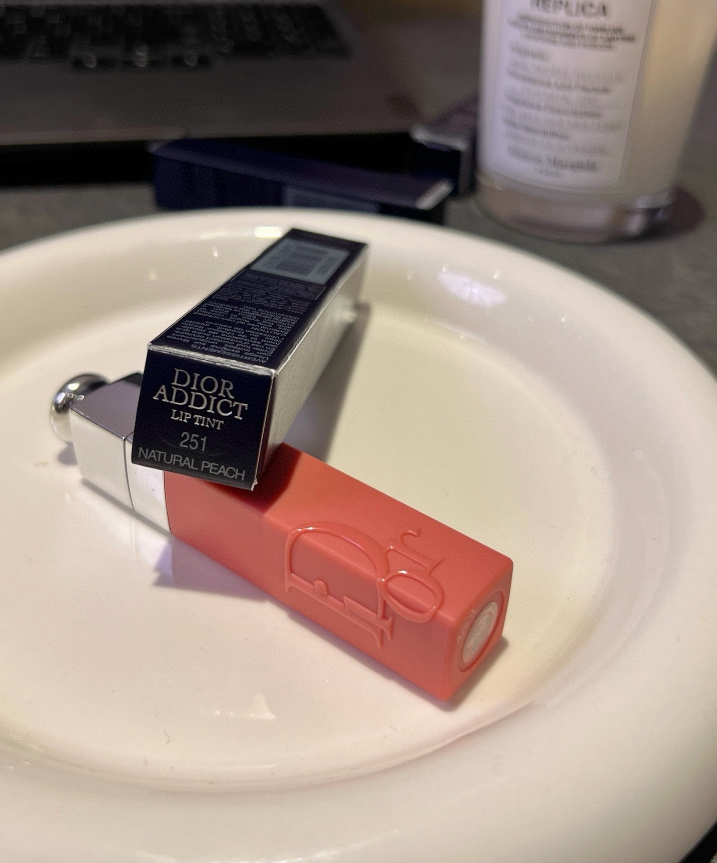 This shade is suitable for wearing makeup, and it's quite natural to - BeautyMakeUp