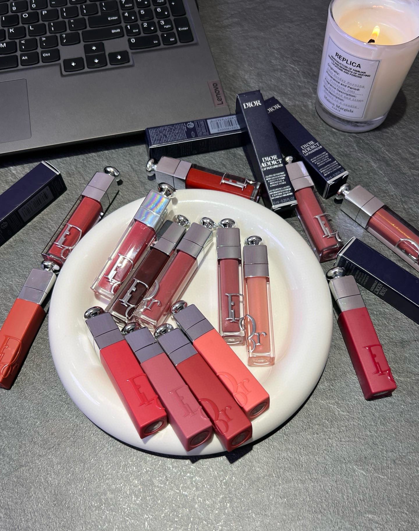 D Aofeng Lip GlossMakeup and nourishment in one, long-lasting - BeautyMakeUp 3