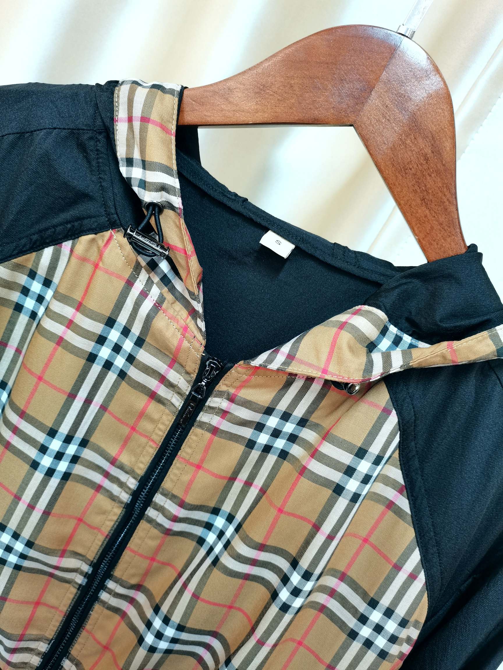 [Burberry Women