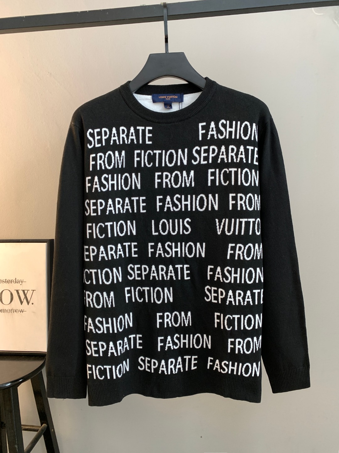 NO:596224,High quality (photo directly without any editing) Louis Vuitton LV crew neck sweater. Classic integrated yarn jacquard craftsmanship. Customized wool blend material. It feels delicate and soft and can directly contact the skin. Let the warm yarn change into a delicate texture. Process 1: Jacquard tissue imported from Germany. Precisely control the arrangement and interweaving of yarns. Carefully interweave jacquard artistic pattern inlays on the loom to make the fabric more vivid and three-dimensional. Process 2 uses towel embroidery process.  A traditional hand-made embroidery technology that uses stitches to embroider. It is completed by changing the hooking action of a special machine head, and the coils are interlocked one by one, thus bringing about a towel-like texture and effect. Process 3: Curved thread structure. By changing the stitching method and the arrangement of yarns during the knitting process, the yarns show a curved distribution in the fabric. Process 4: Softening and deodorizing process of garment washing water. Deep cleaning and deodorizing of clothes through professional washing equipment and specific detergents.  Improve the feel and appearance of clothing Fit Loose fit Unisex Size S M L XL XXL,,louis vuitton,louis vuitton,louis vuitton,sweaters,alexander wang19860909高品质(照片直出 无任何修图） Louis Vuitton LV路易威登圆领毛衣 经典一体织纱提花工艺订制羊毛混纺材质 手感细腻柔软可直接与肌肤接触 让暖心的纱线变化出细腻的质感 工艺1: 德国进口机提花组织而成 精确地控制纱线的排列和交织方式 在织机上精心交织提花艺术图案镶饰 织物更加生动立体 工艺2采用毛巾绣工艺 一种传统手工刺绣技术 采用针法进行刺绣 通过变换特种机头勾线动作完成 线圈一环扣一环 从而带来毛巾般的质感和效果 工艺3: 曲型螺纹组织 通过改变针织过程中的针法和纱线的排列方式 使纱线在织物中呈现出曲线状的分布 工艺4:成衣洗水加软去味工艺 通过专业的洗涤设备和特定的洗涤剂 对衣物进行深度清洁和去味处理 改善衣物的手感和外观 版型 宽松版型 男女同款 尺码 S M L XL XXL,,louis vuitton,louis vuitton,louis vuitton,sweaters,alexander wang,Men's clothing