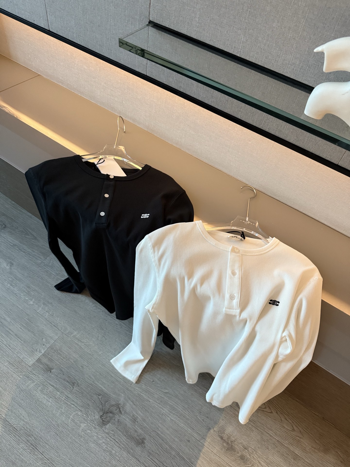 Miu Miu Ribbed Long Sleeve Top,Relaxed Fit ,Old Money Style,Black and White 3 i1754914506091 8195 0 1