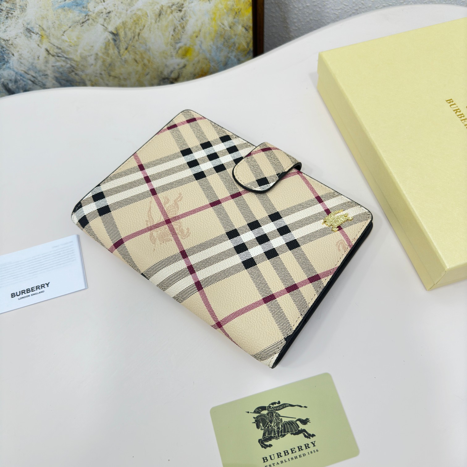 BURBERRY Notebook - Comprehensive 2