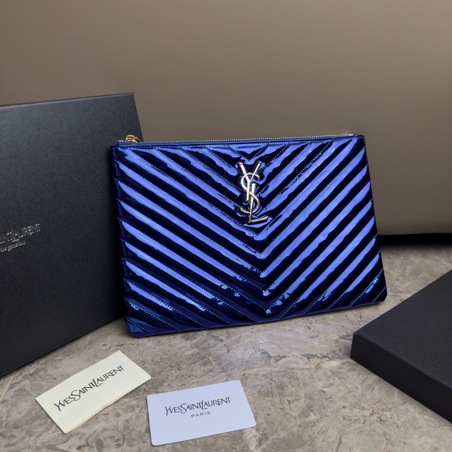 Buy
 Yves Saint Laurent Clutches & Pouch Bags