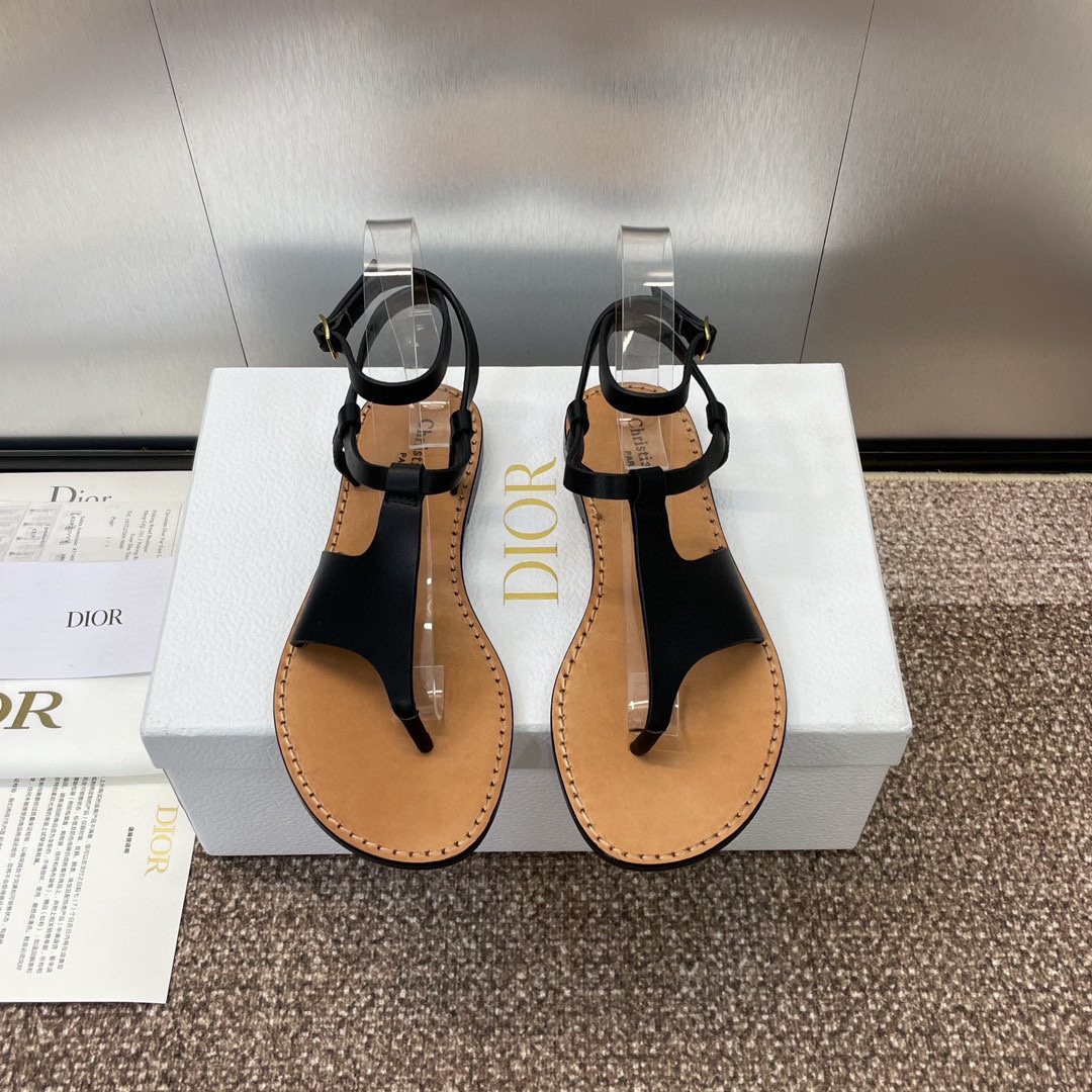 Dior Schoenen Teenslippers Sandalen Pantoffels Goud hardware Kalfsleer Koeienhuid Echt leer Schapenvacht Lente/Zomercollectie