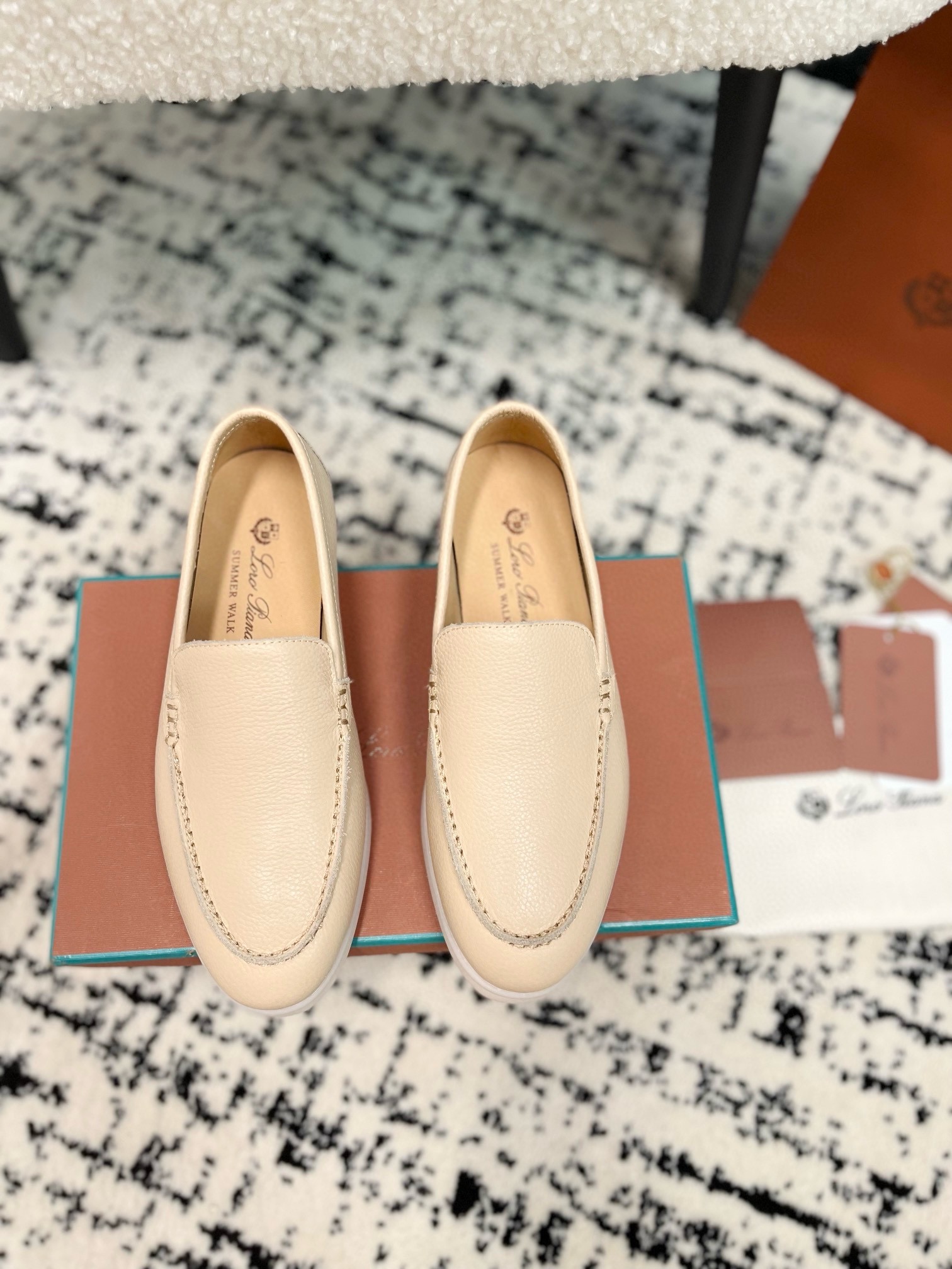 Loro Piana Schoenen Loafers Lycheepatroon Kalfsleer Kasjmier Koeienhuid