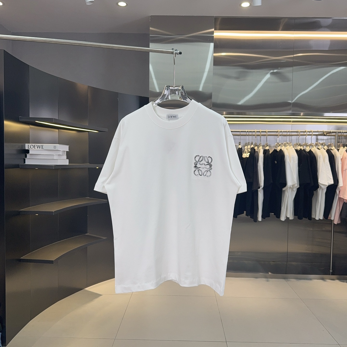 로에베 남여공용 반팔 26SS 52192 Loewe Women T Shirt