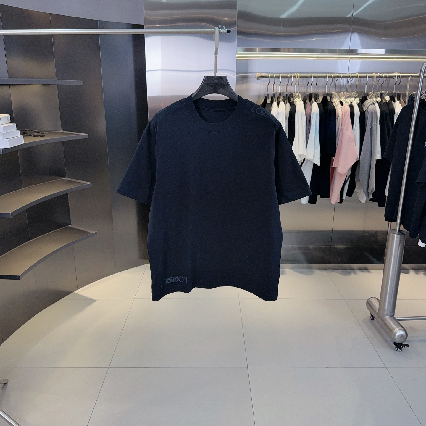 로에베 남여공용 반팔 26SS 52201